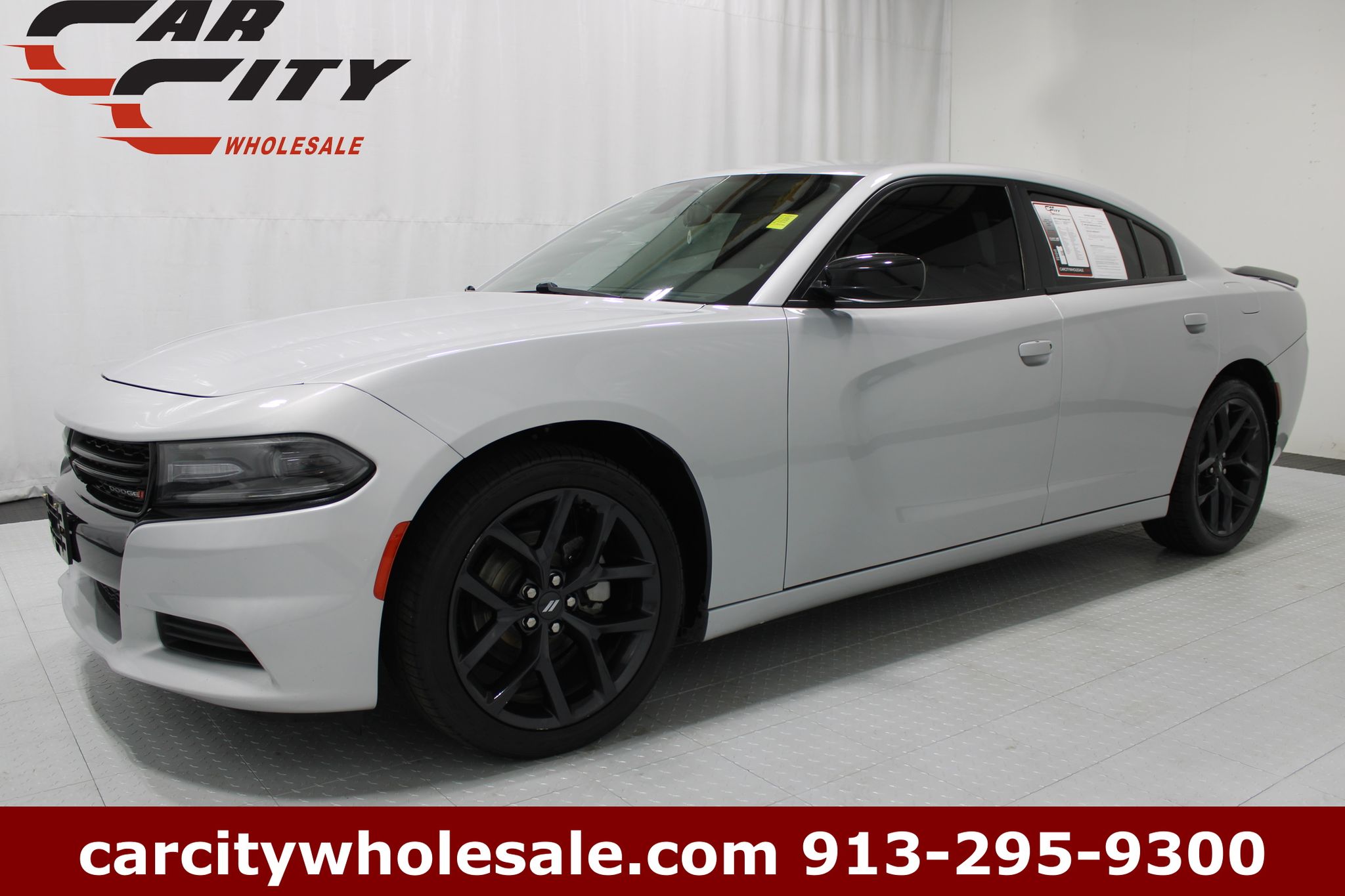 Triple Nickel Clearcoat 2021 Dodge Charger SXT RWD Sedan Rear-Wheel Drive 8-Speed Automatic