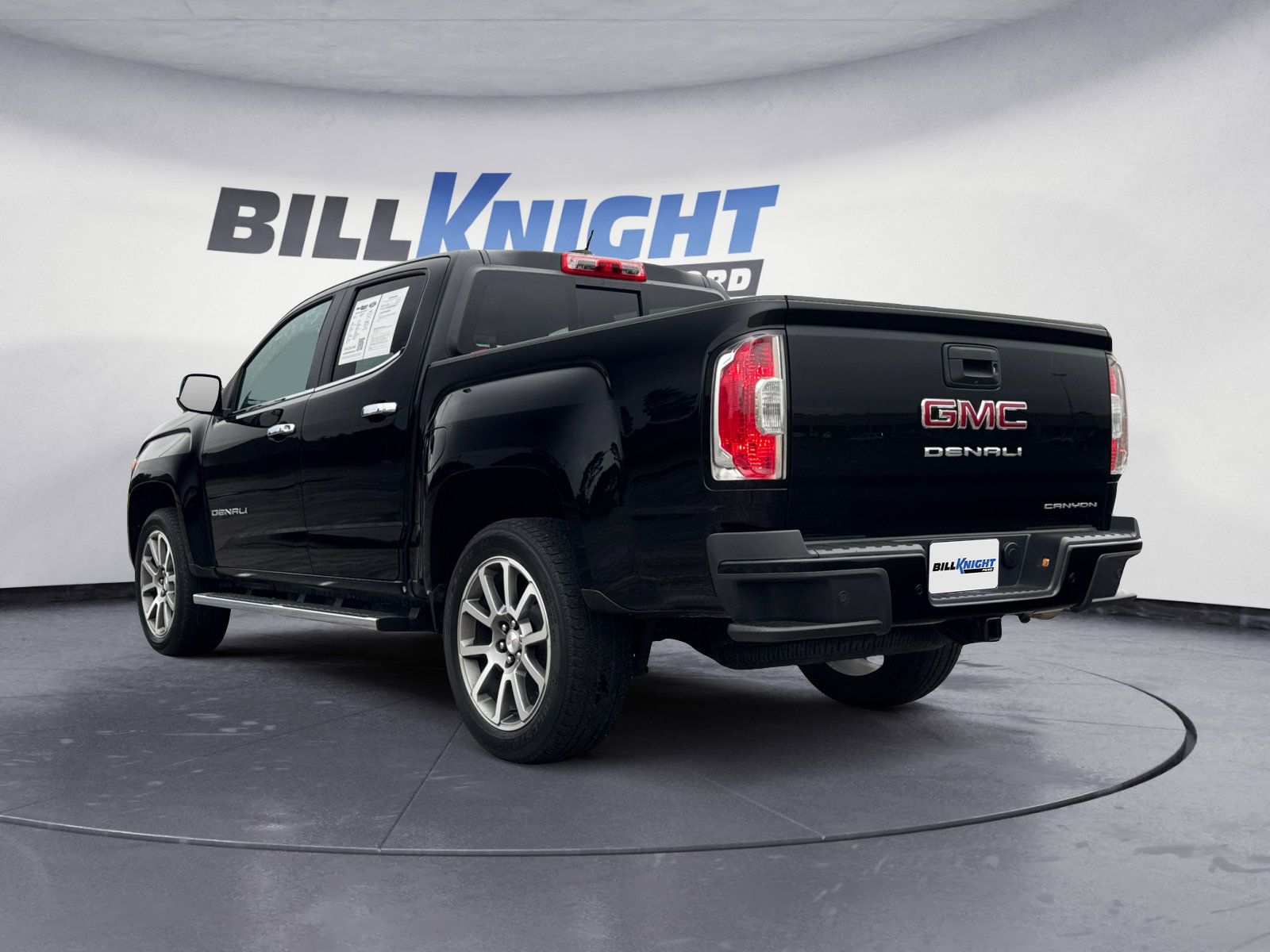 Used 2022 GMC Canyon Denali 4D Crew Cab
