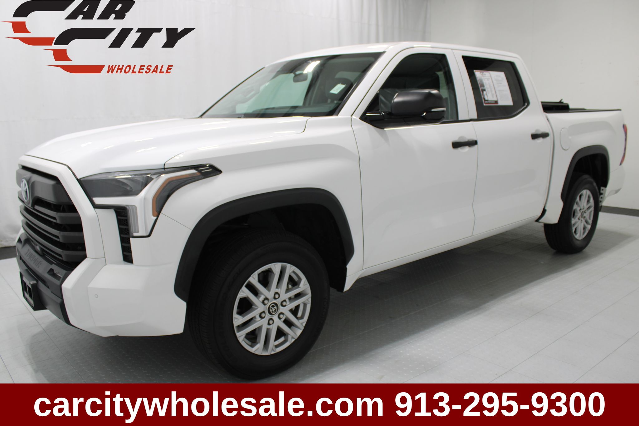 White 2022 Toyota Tundra Pickup Truck Four-Wheel Drive Automatic