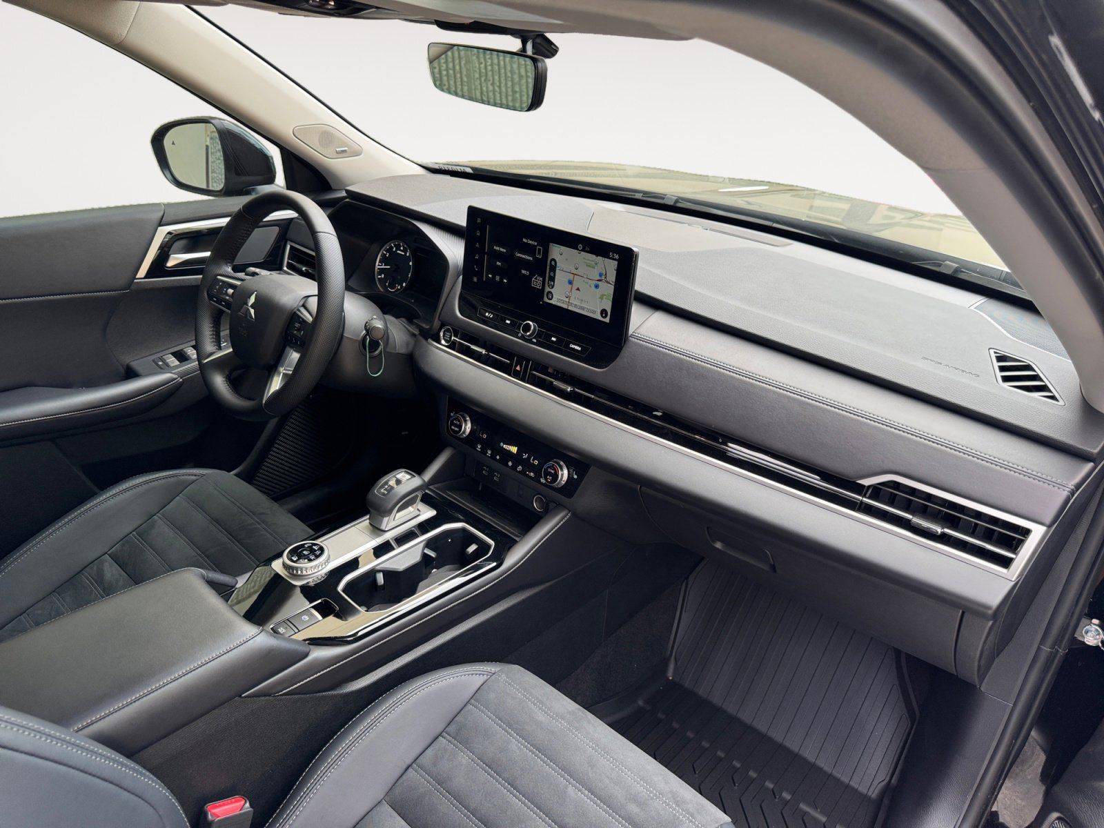 Used 2025 Mitsubishi Outlander SE 4D Sport Utility