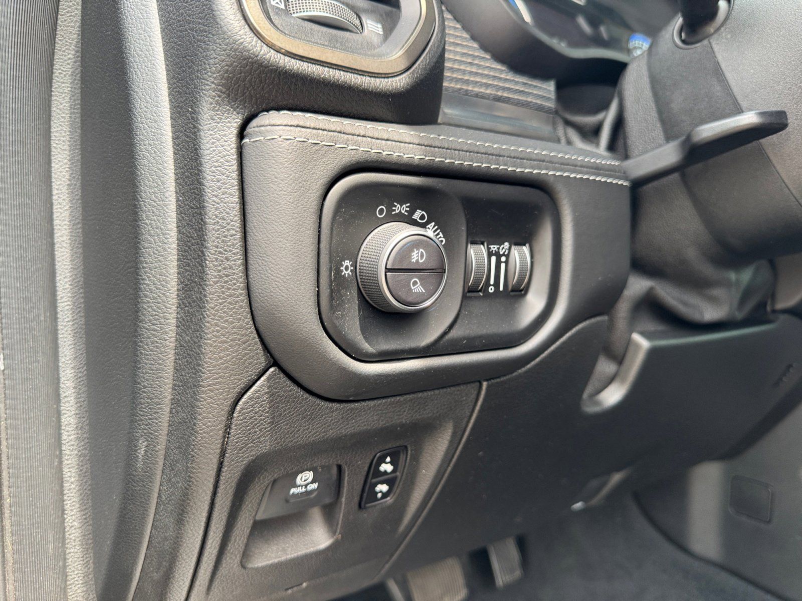 Used 2019 Ram 1500 Limited 4D Crew Cab