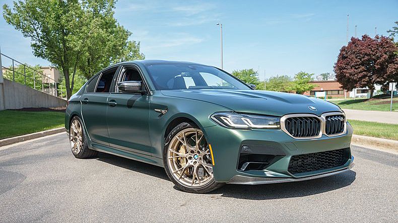 Frozen Deep Green Metallic 2022 BMW M5 Sedan All-Wheel Drive 8-Speed Automatic