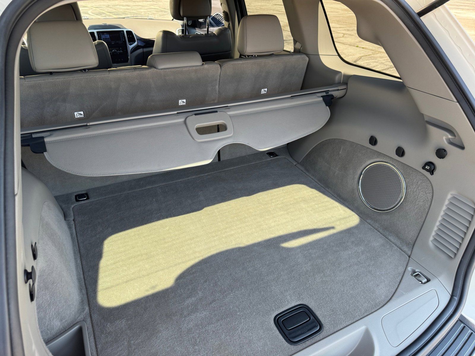 Used 2011 Jeep Grand Cherokee Laredo 4D Sport Utility