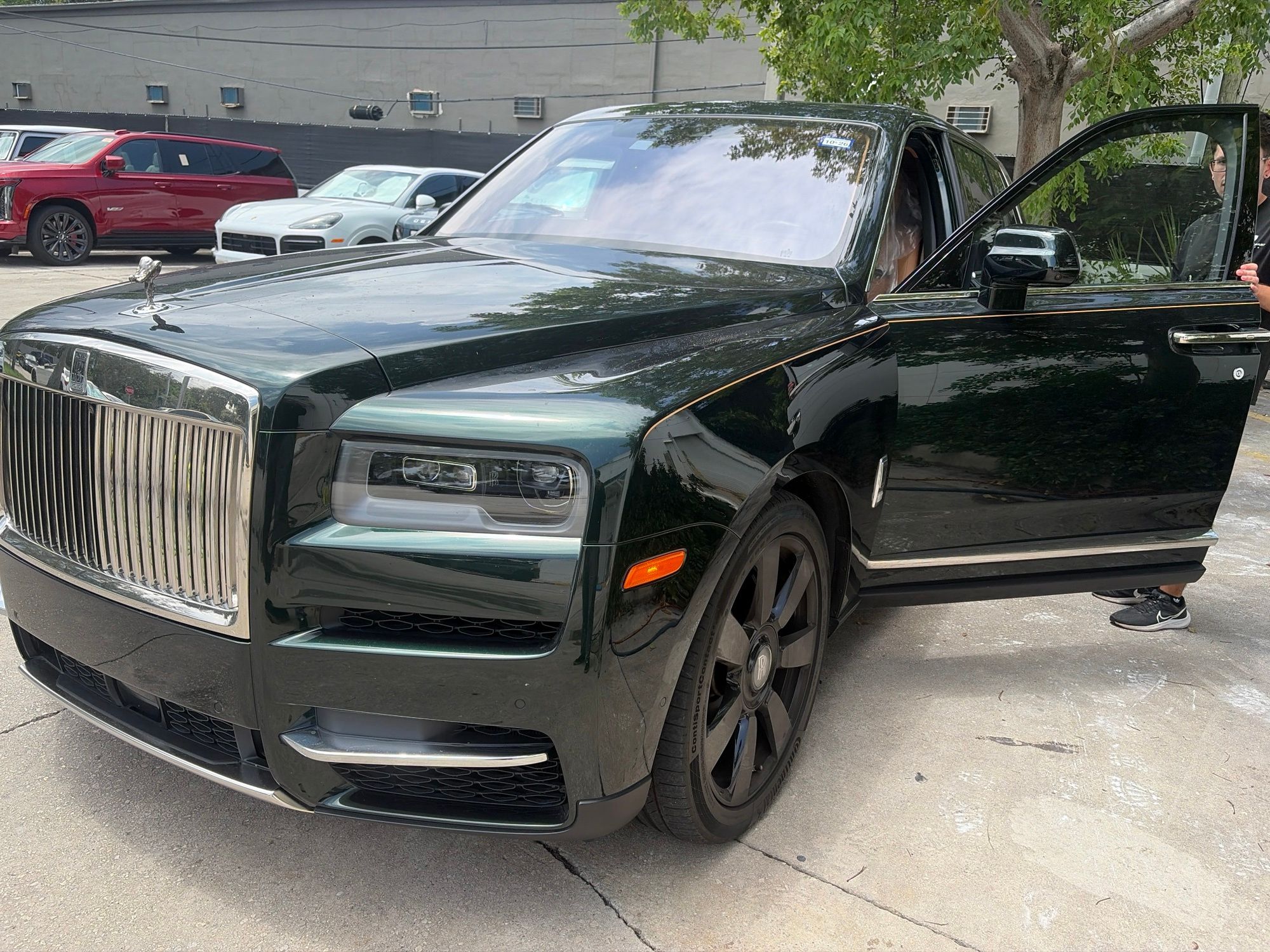 2019 Rolls-Royce Cullinan SUV / Crossover All-Wheel Drive 8-Speed Automatic