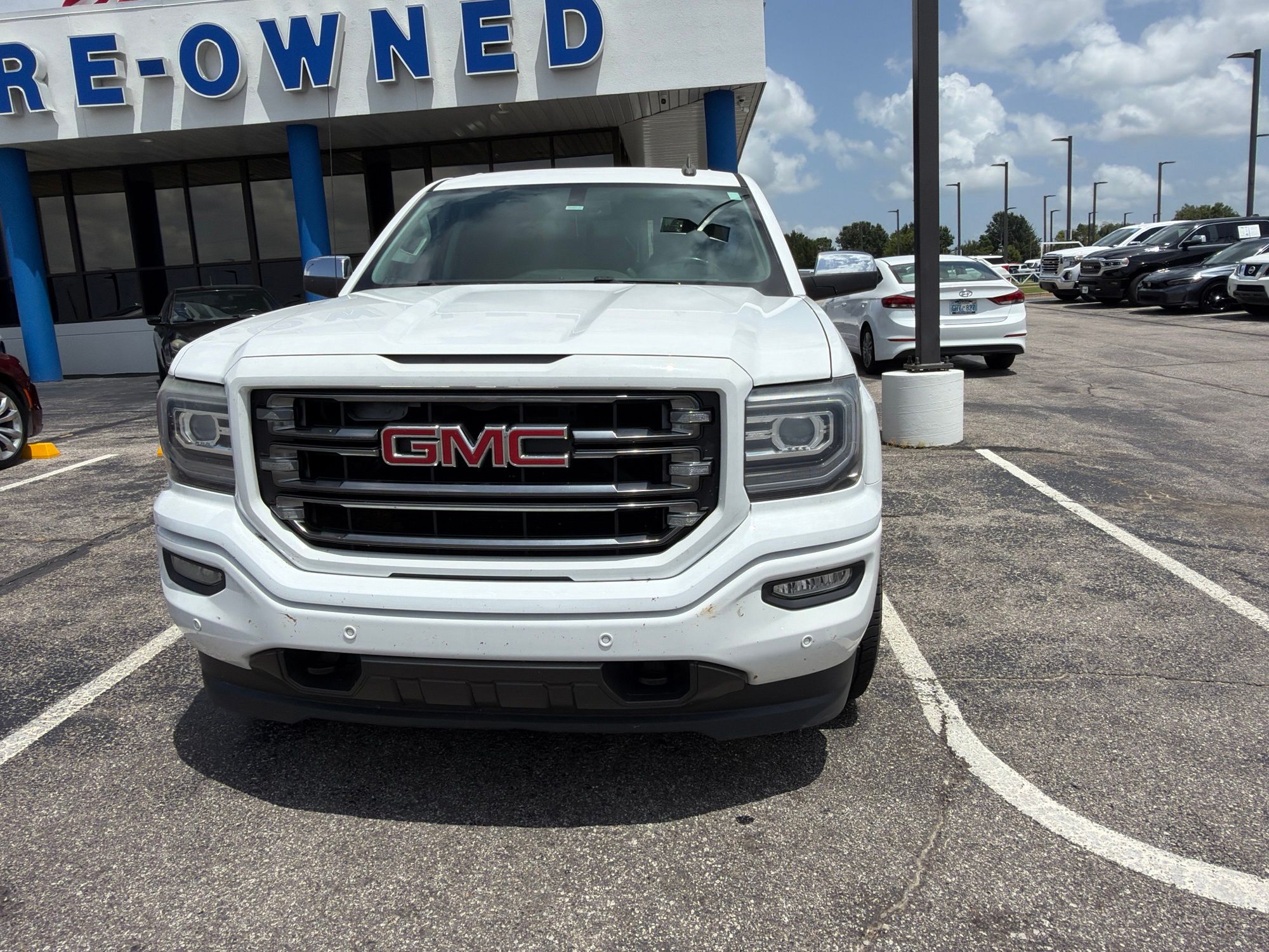 Summit White 2016 GMC Sierra 1500 Pickup Truck Four-Wheel Drive 8-Speed Automatic Overdrive