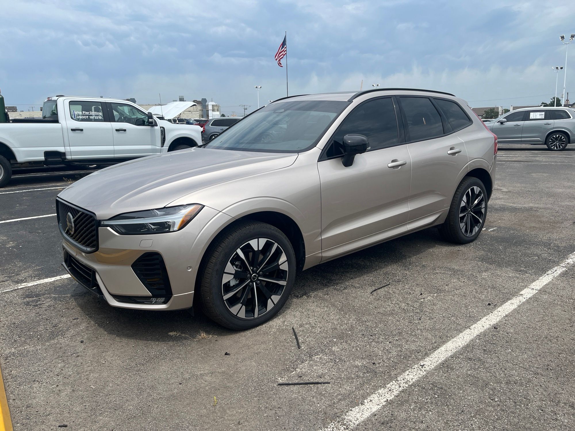 Bright Dusk Metallic 2026 Volvo XC60 SUV / Crossover All-Wheel Drive Automatic