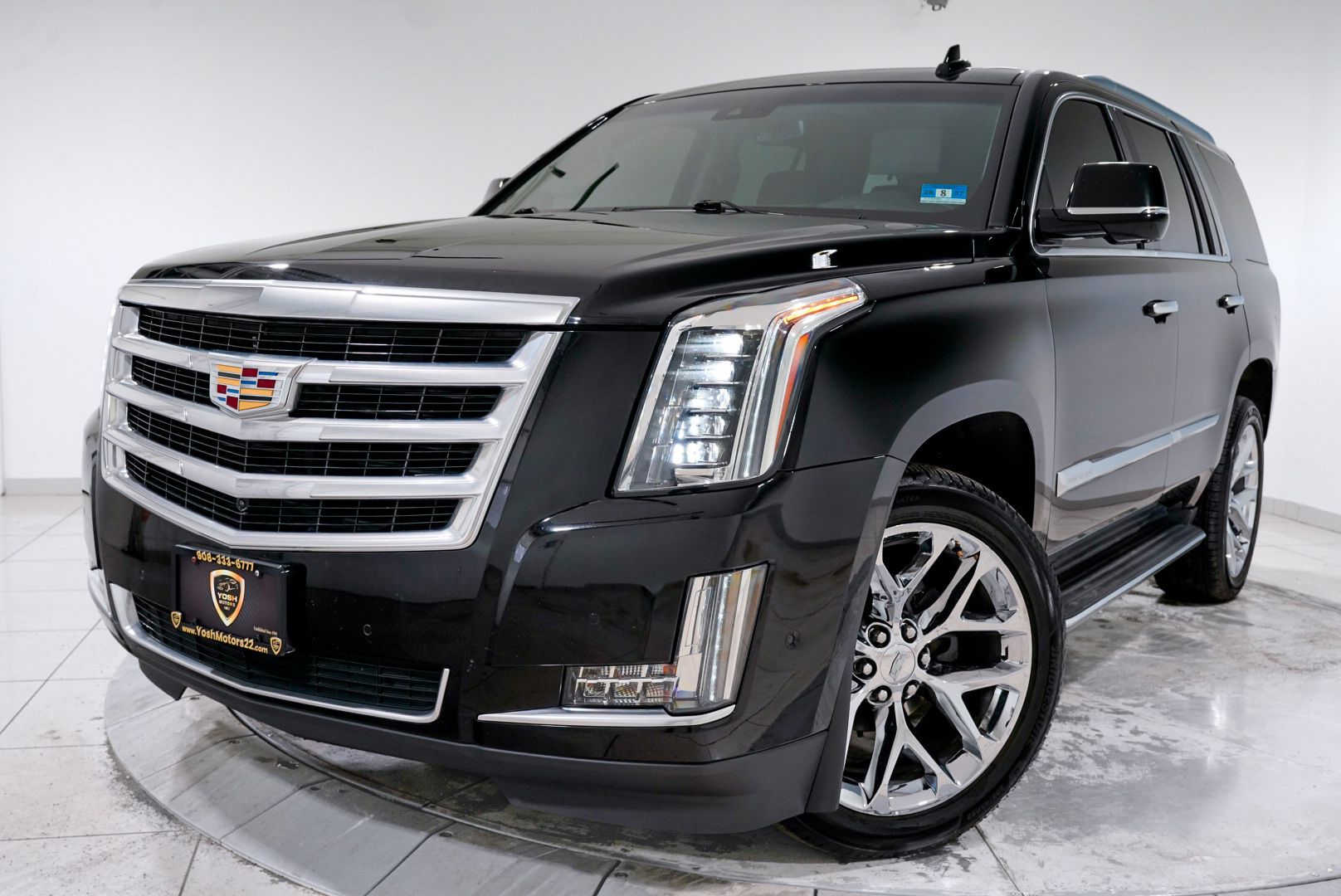 2018 Cadillac Escalade AWD Luxury's photo