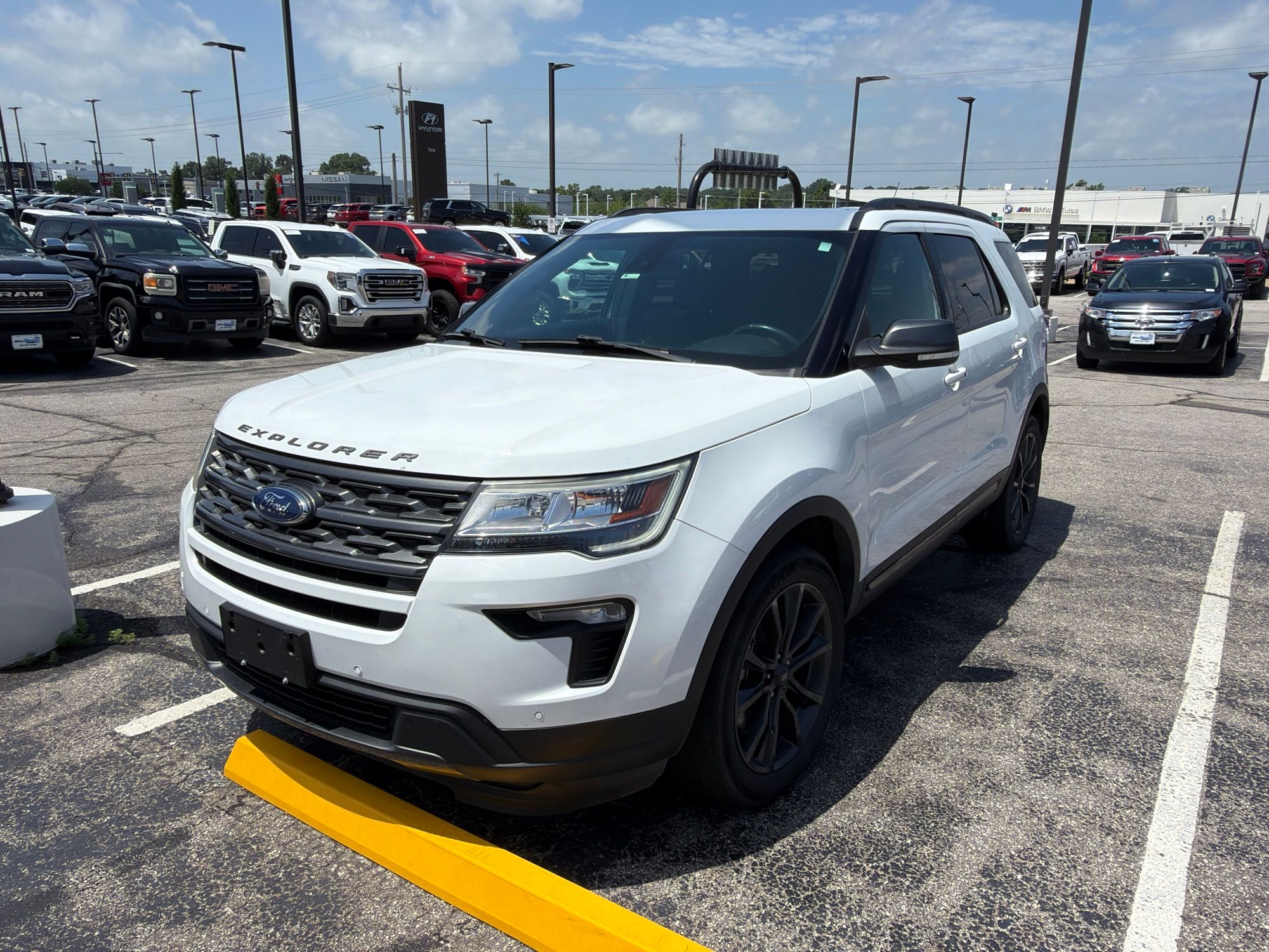  2018 Ford Explorer XLT AWD   