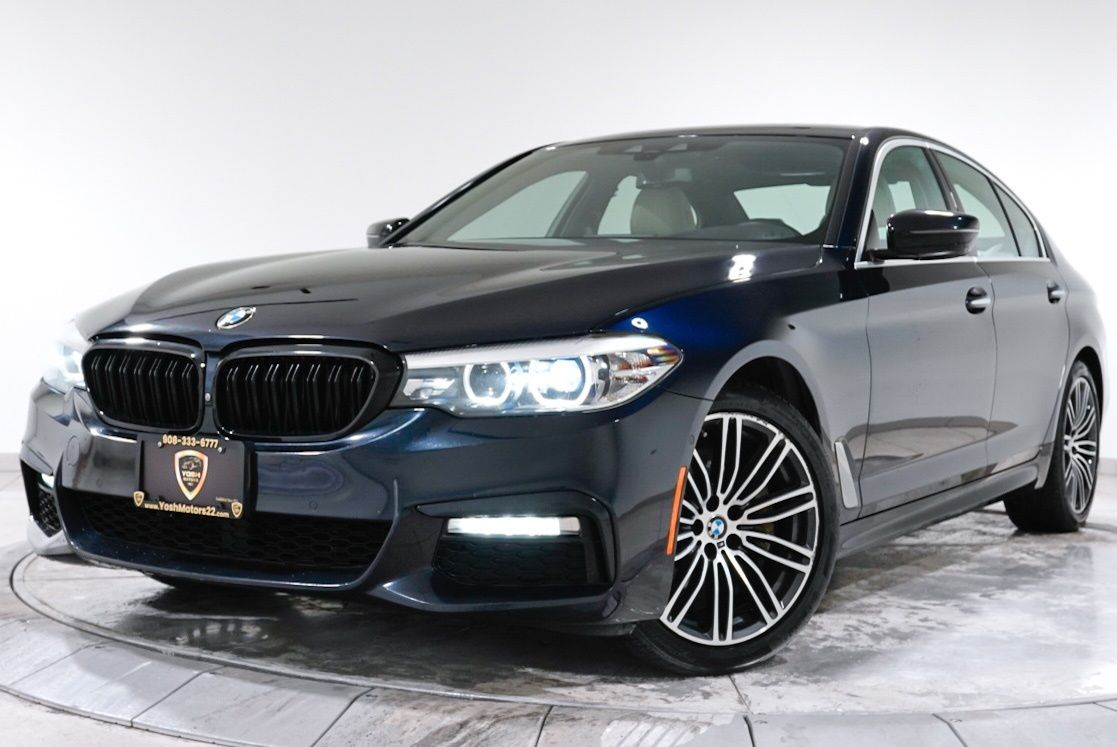 2018 BMW 5 Series 530i xDrive Sedan's photo