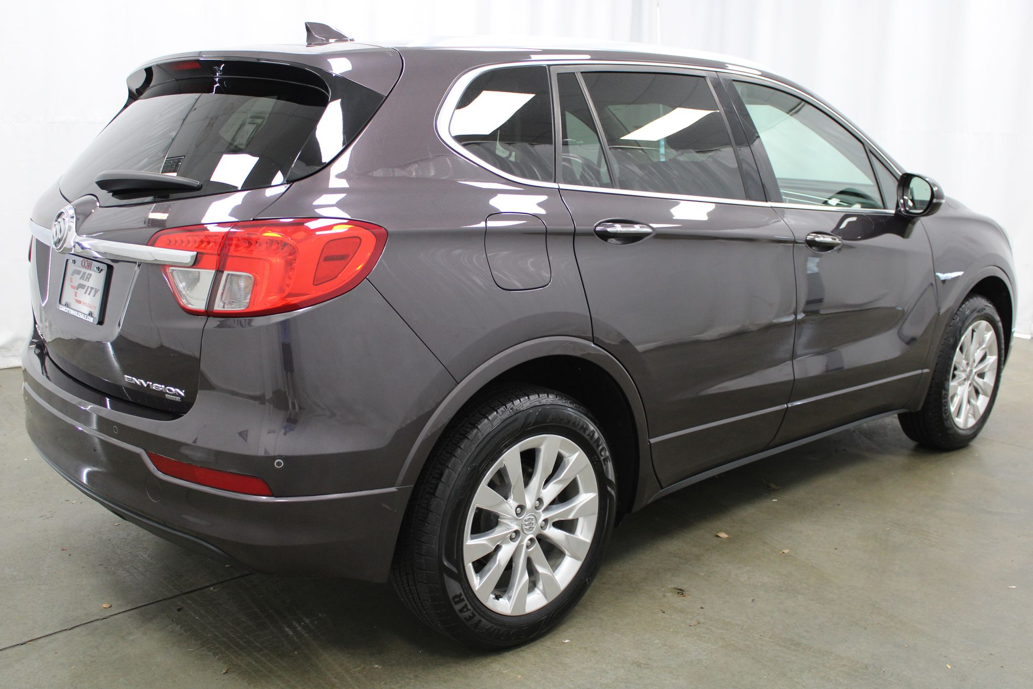 View vehicle photo 5