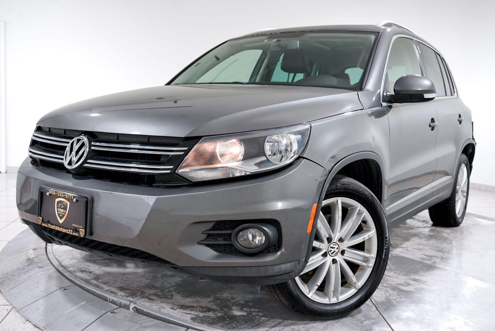 2015 Volkswagen Tiguan 2.0T SEL's photo
