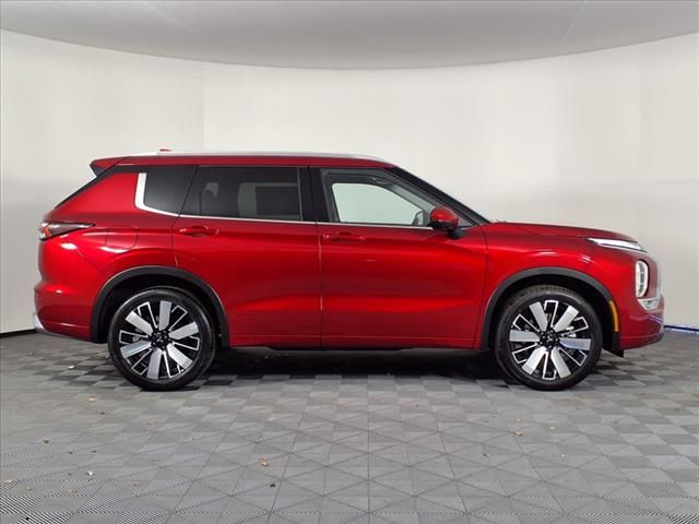 2025 Mitsubishi Outlander SEL - Photo 28