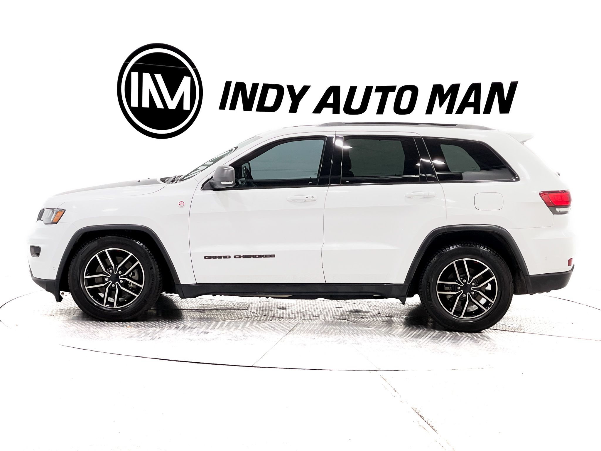View vehicle photo 7