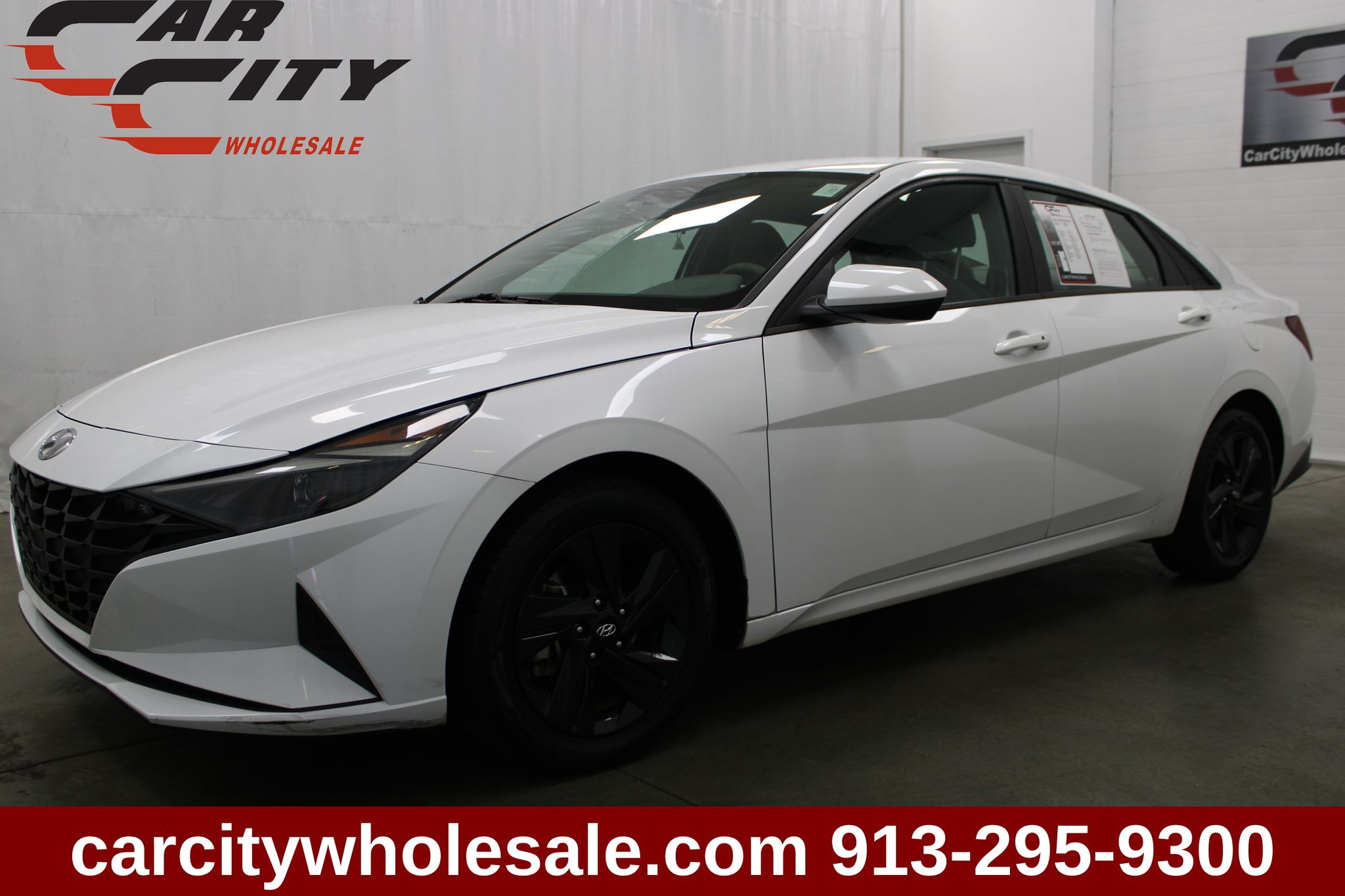 Quartz White 2022 Hyundai Elantra Sedan Front-Wheel Drive Continuously Variable Transmission