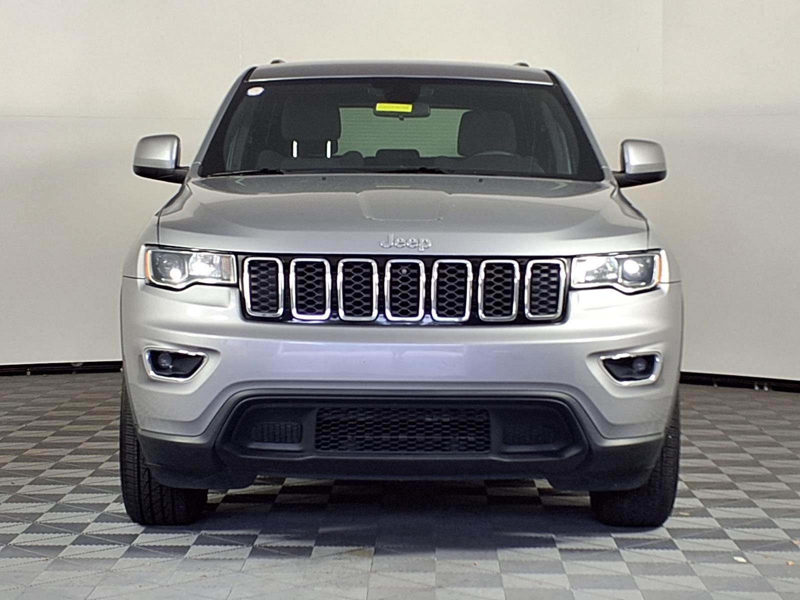 Used 2018 Jeep Grand Cherokee Laredo with VIN 1C4RJEAG6JC481580 for sale in Bonita Springs, FL