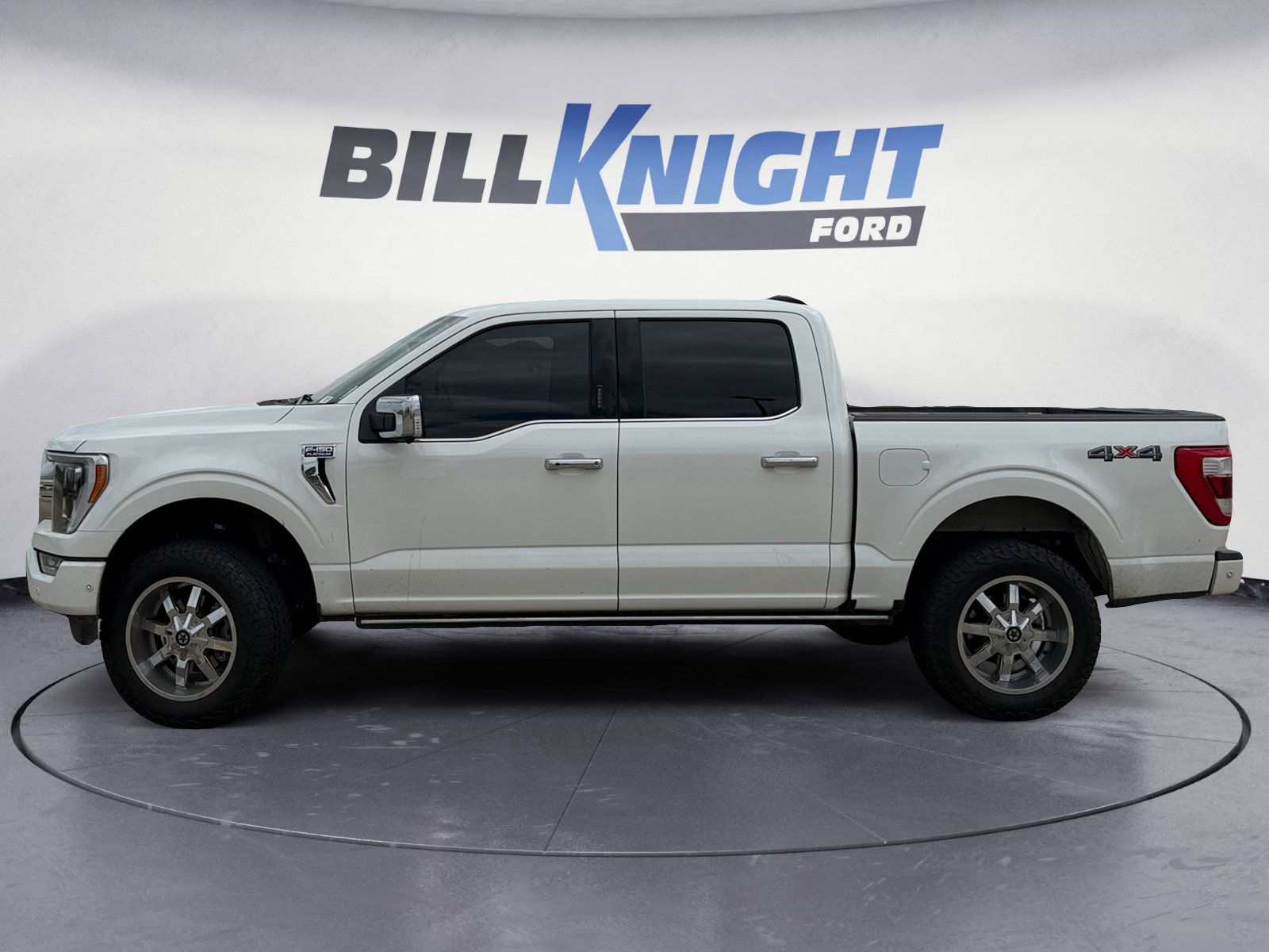 View vehicle photo 2