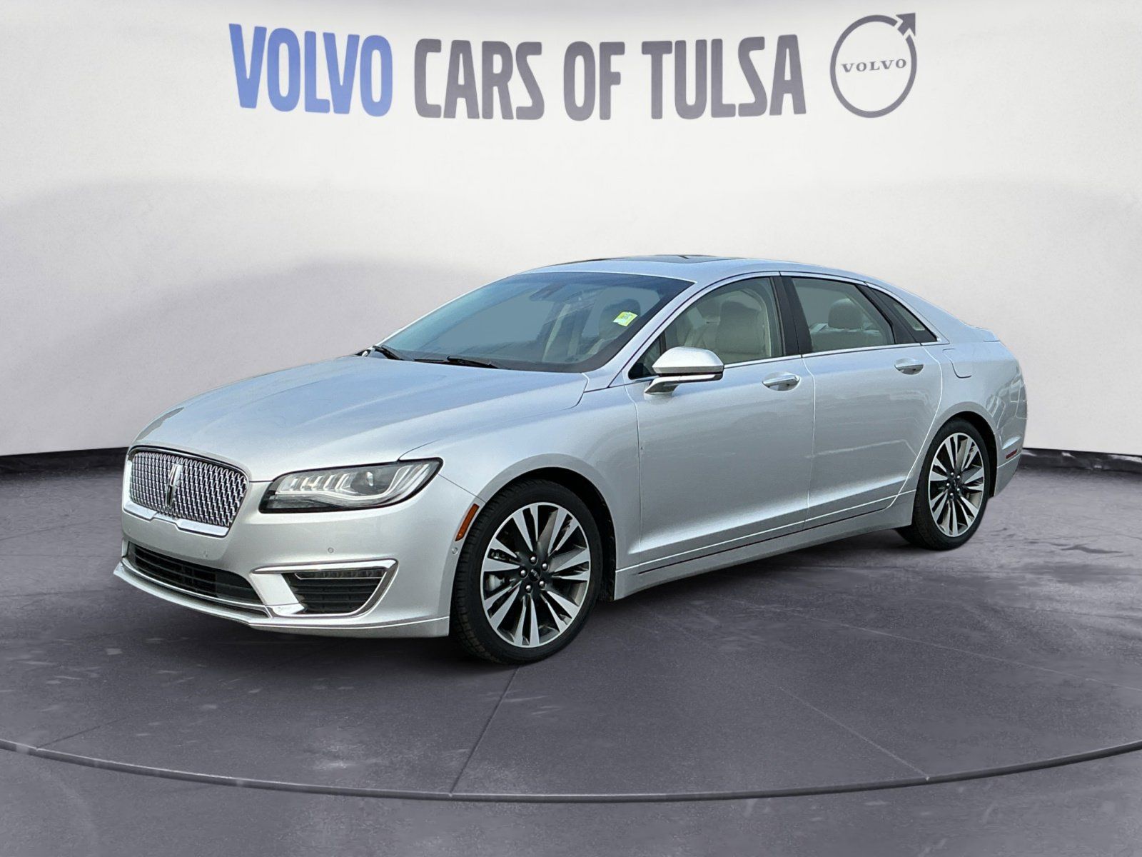 Ingot Silver Metallic 2019 Lincoln MKZ Hybrid Reserve II FWD Sedan Front-Wheel Drive Continuously Variable Transmission