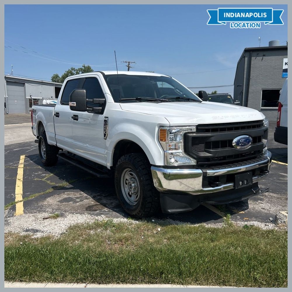 Oxford White 2022 Ford F-250 Super Duty Pickup Truck Four-Wheel Drive Automatic