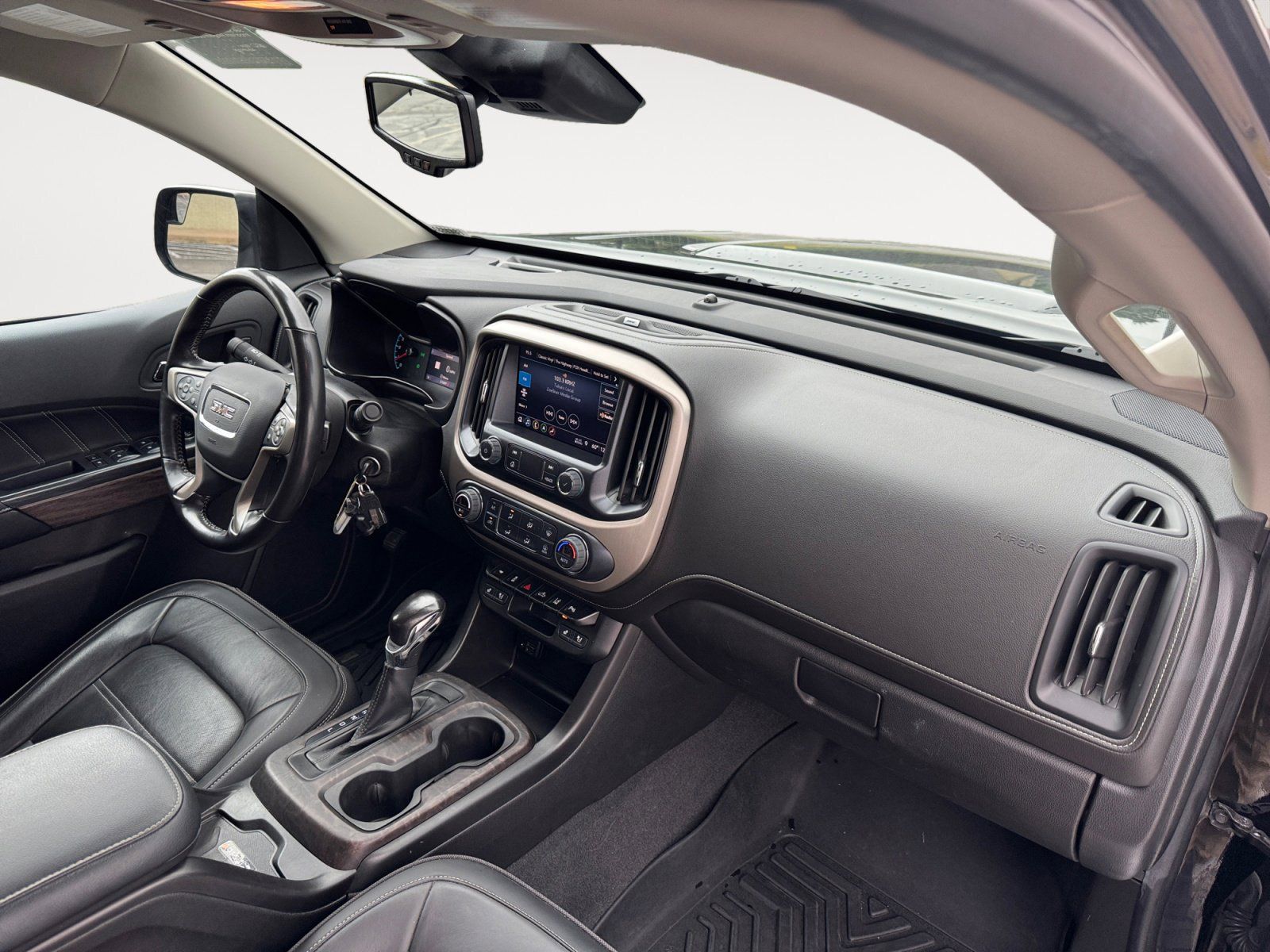 Used 2022 GMC Canyon Denali 4D Crew Cab
