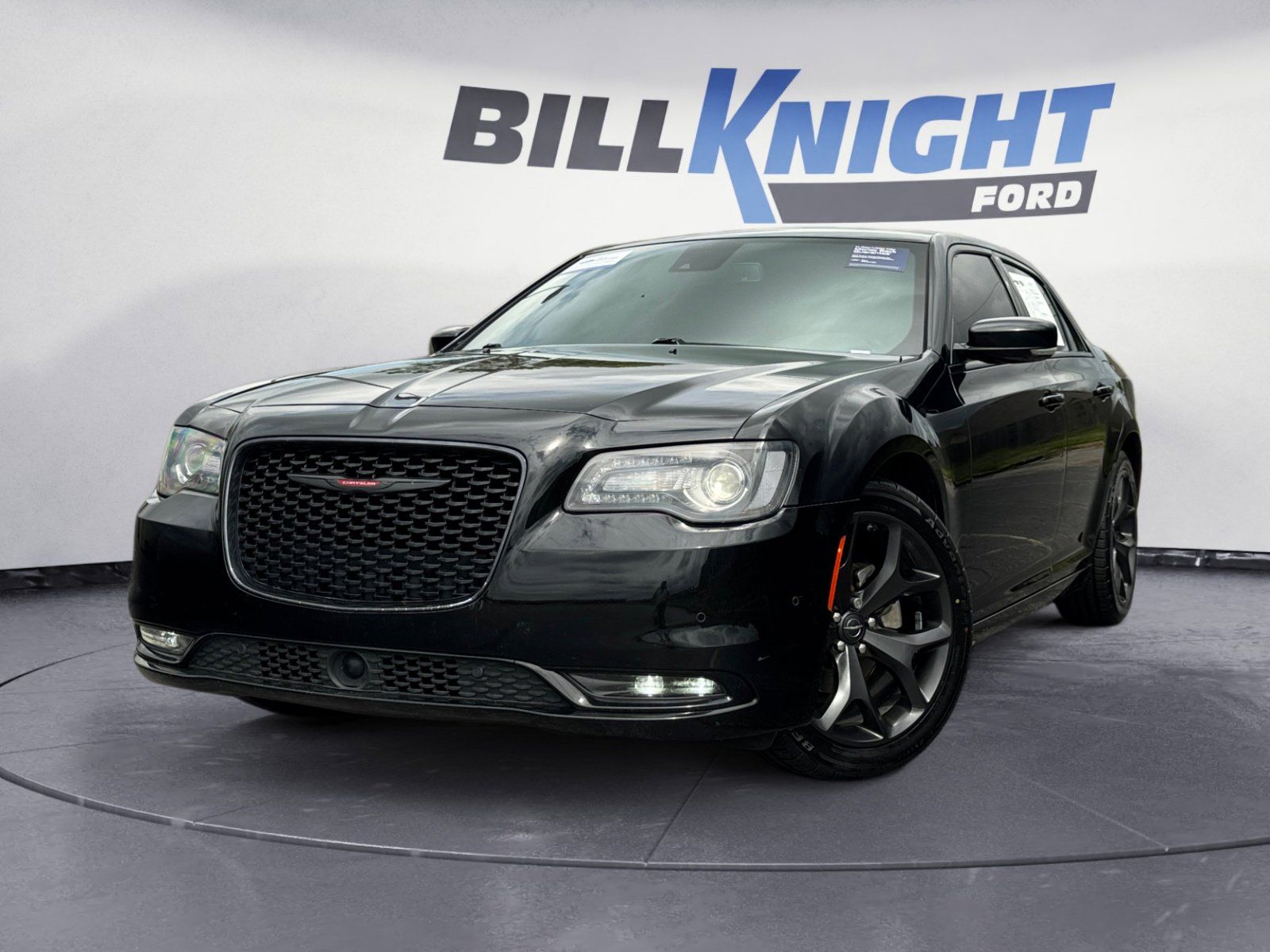 Gloss Black 2022 Chrysler 300 S V6 RWD Sedan Rear-Wheel Drive 8-Speed Automatic