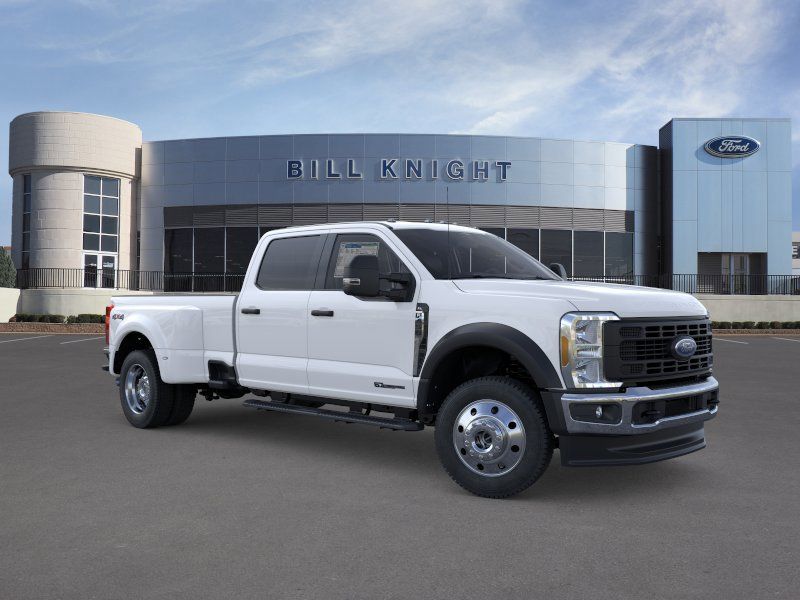 2026 Ford F-450 XL 4x4 Crew Cab 8' Box DRW's photo