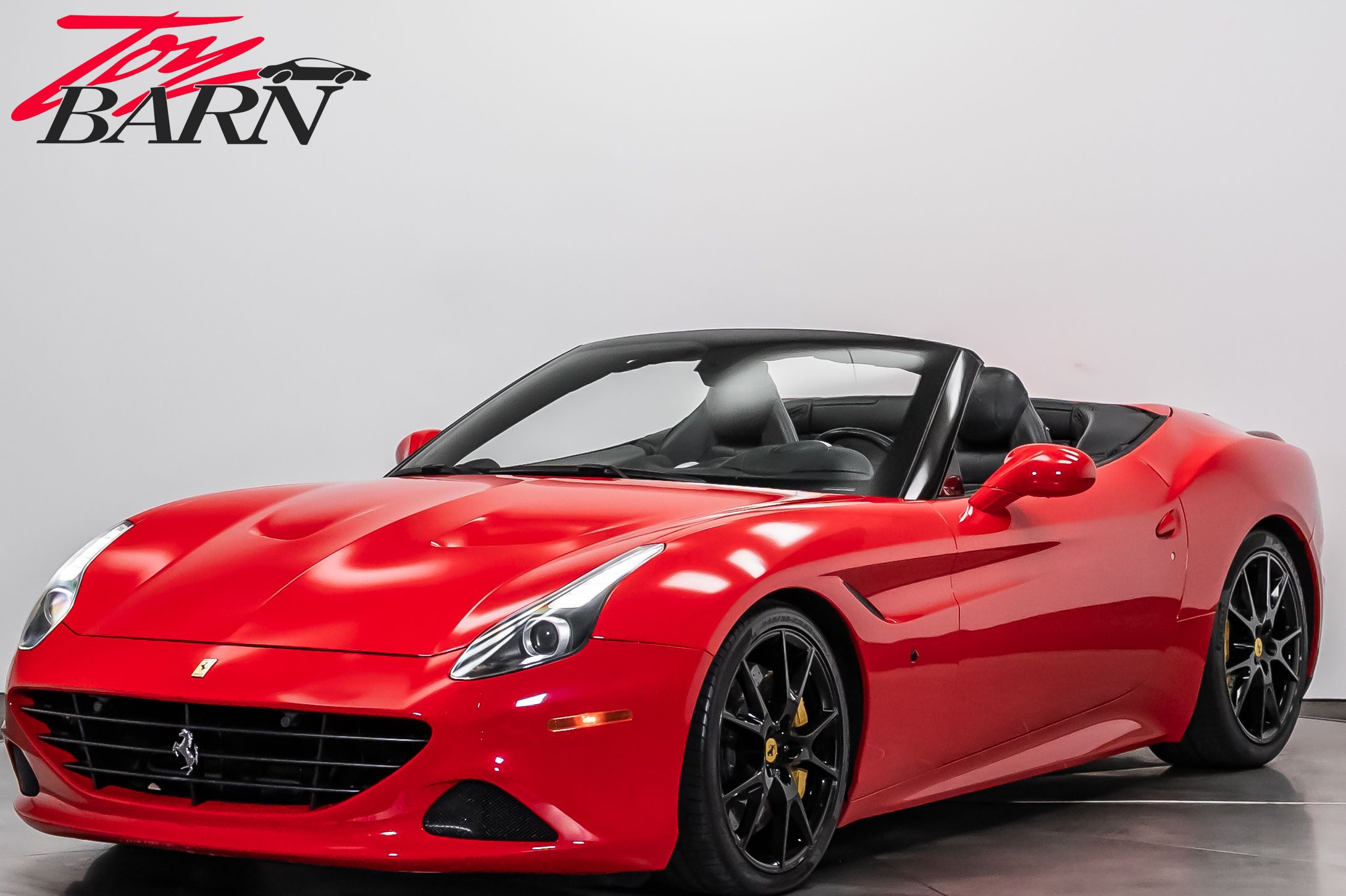 Red 2016 Ferrari California T Roadster Convertible Rear-Wheel Drive 7-Speed Manual