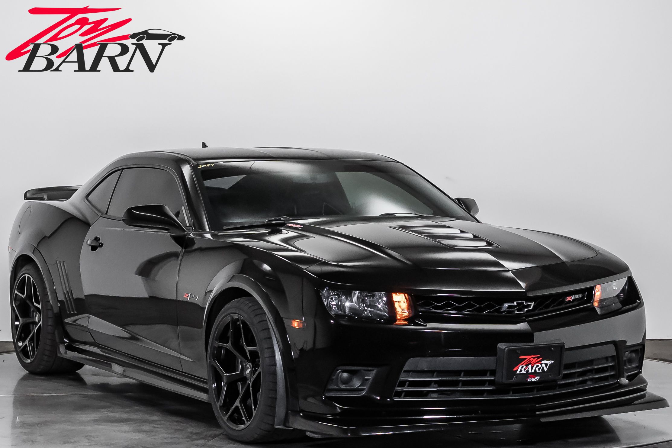 View vehicle photo 7