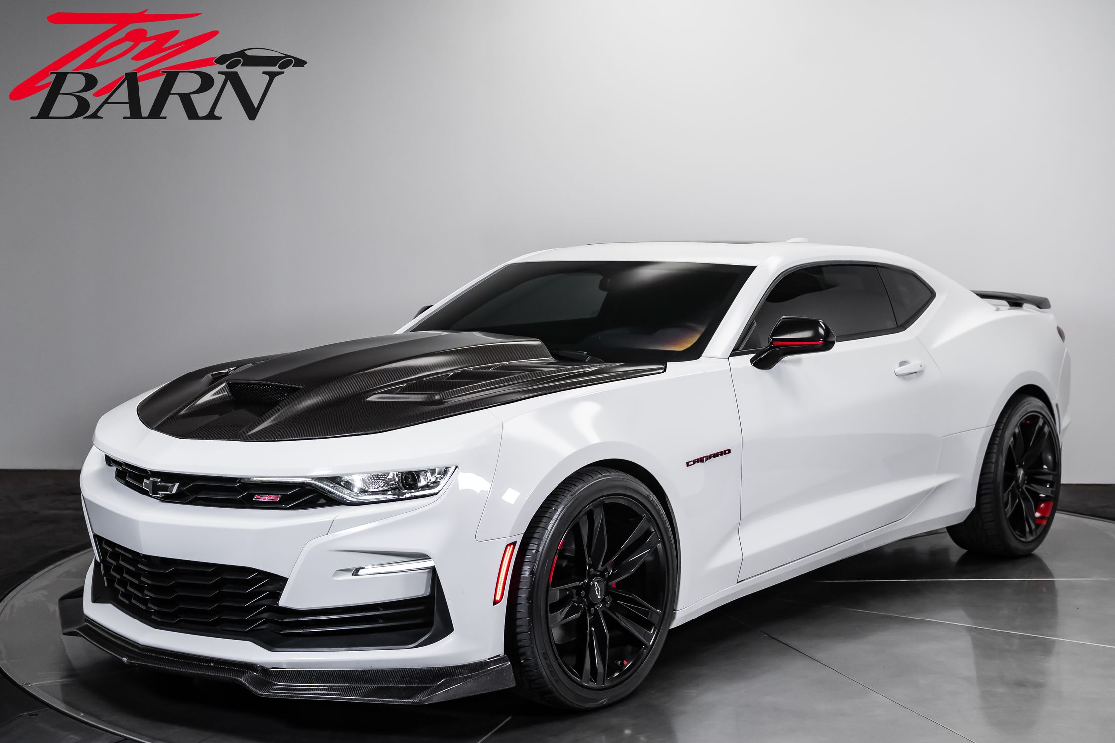 Summit White 2021 Chevrolet Camaro Coupe Rear-Wheel Drive 6-Speed Manual