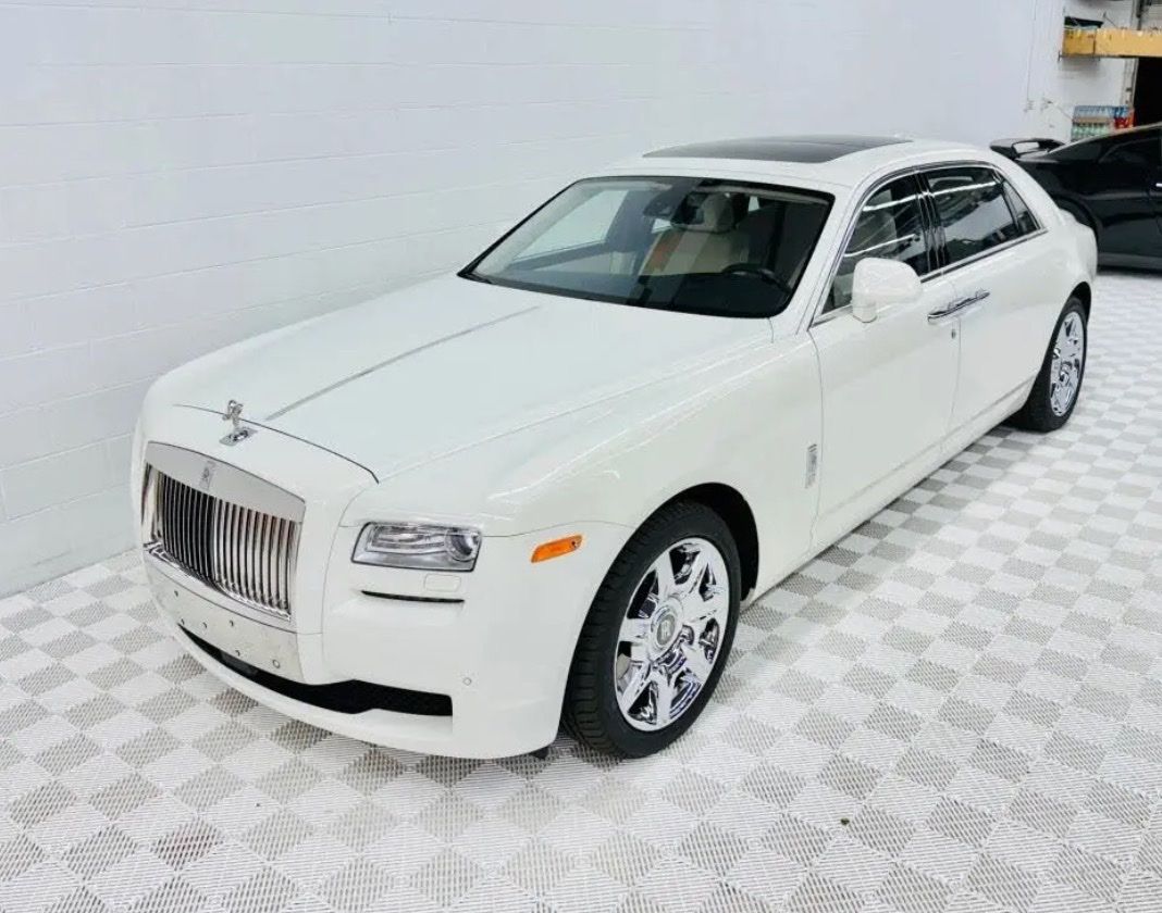 2012 Rolls-Royce Ghost Sedan