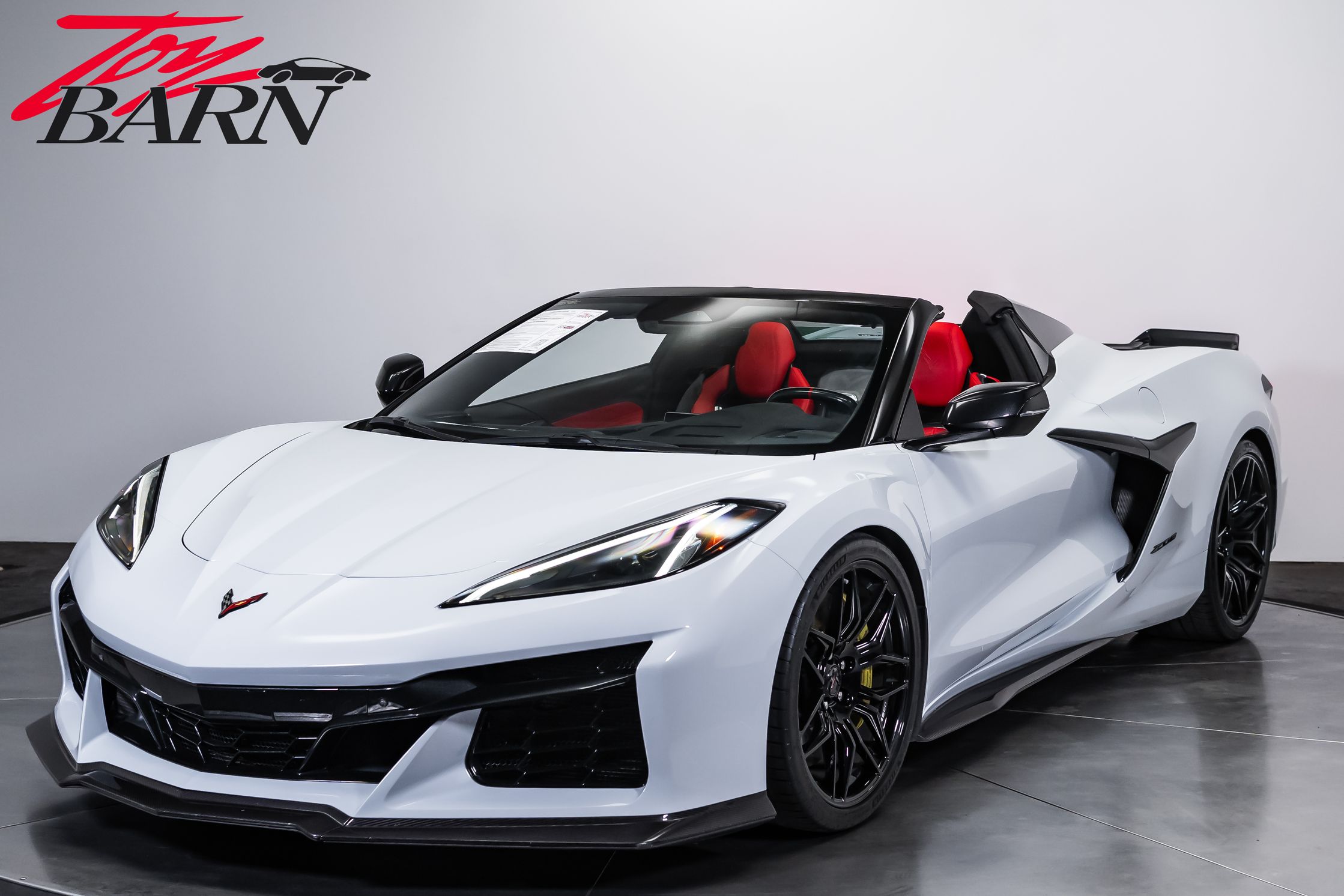 Ceramic Matrix Gray Metallic 2024 Chevrolet Corvette Convertible Rear-Wheel Drive 8-Speed Dual Clutch