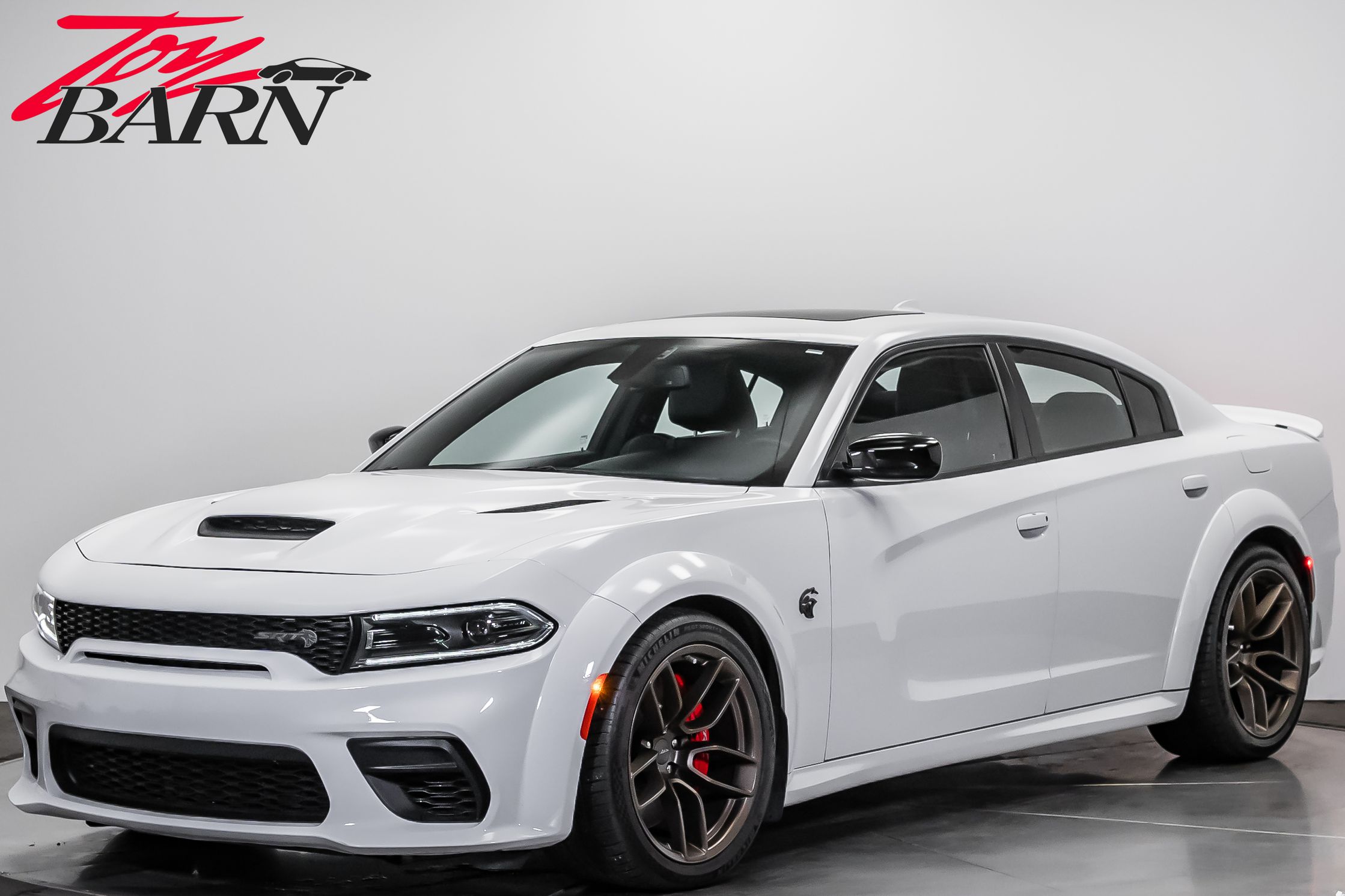 White Knuckle Clearcoat 2023 Dodge Charger SRT Hellcat Widebody RWD Sedan Rear-Wheel Drive 8-Speed Automatic