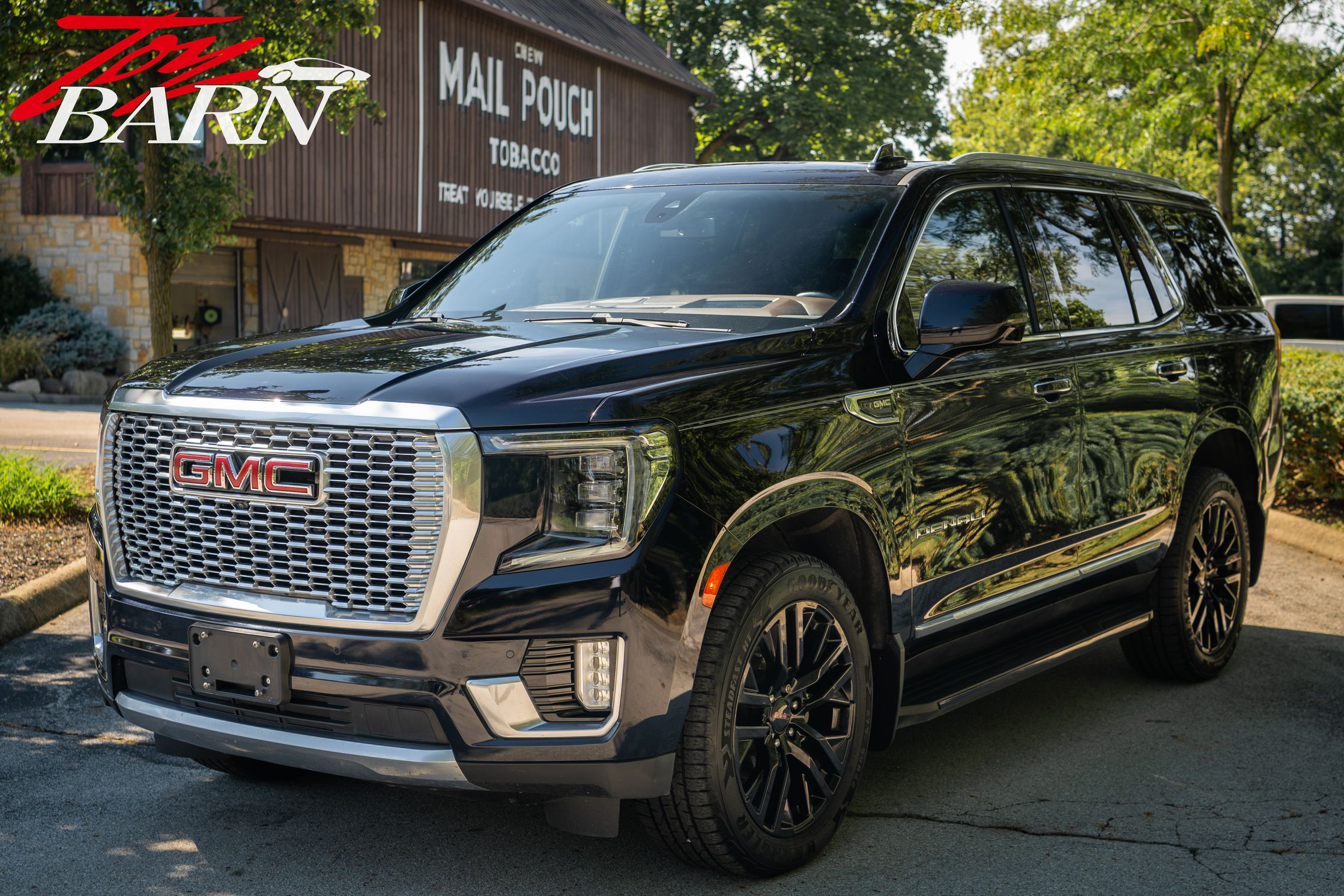 Midnight Blue Metallic 2021 GMC Yukon SUV / Crossover Four-Wheel Drive 