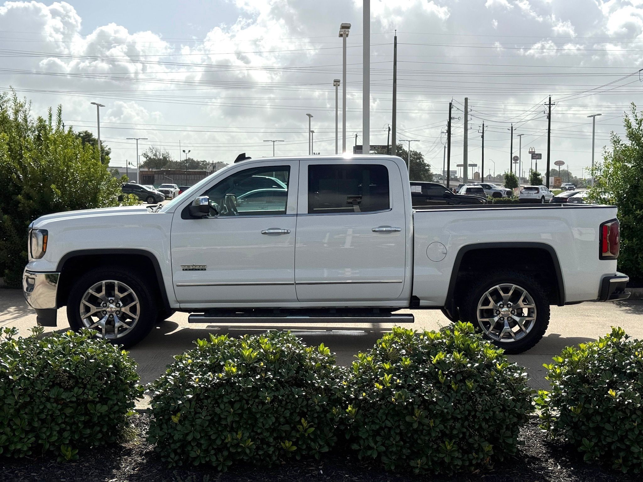 2018 GMC Sierra 1500 SLT White at Autostrade