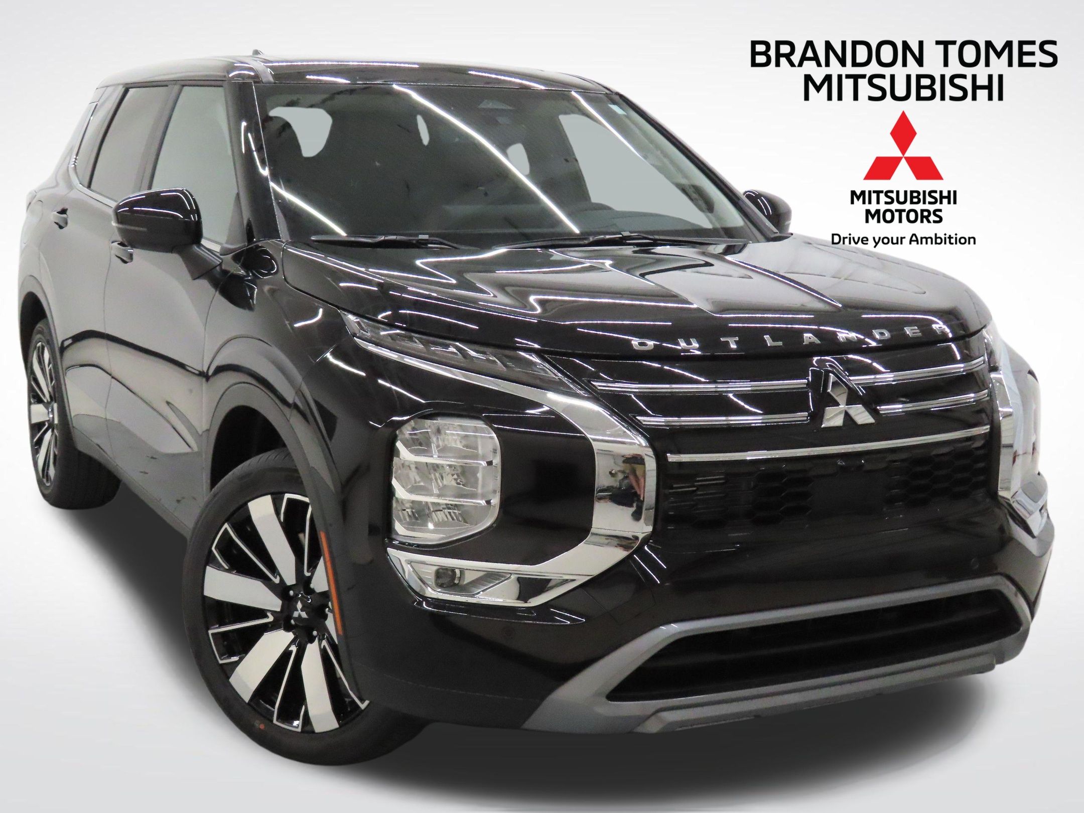 Black 2026 Mitsubishi Outlander SUV / Crossover Front-Wheel Drive Continuously Variable Transmission