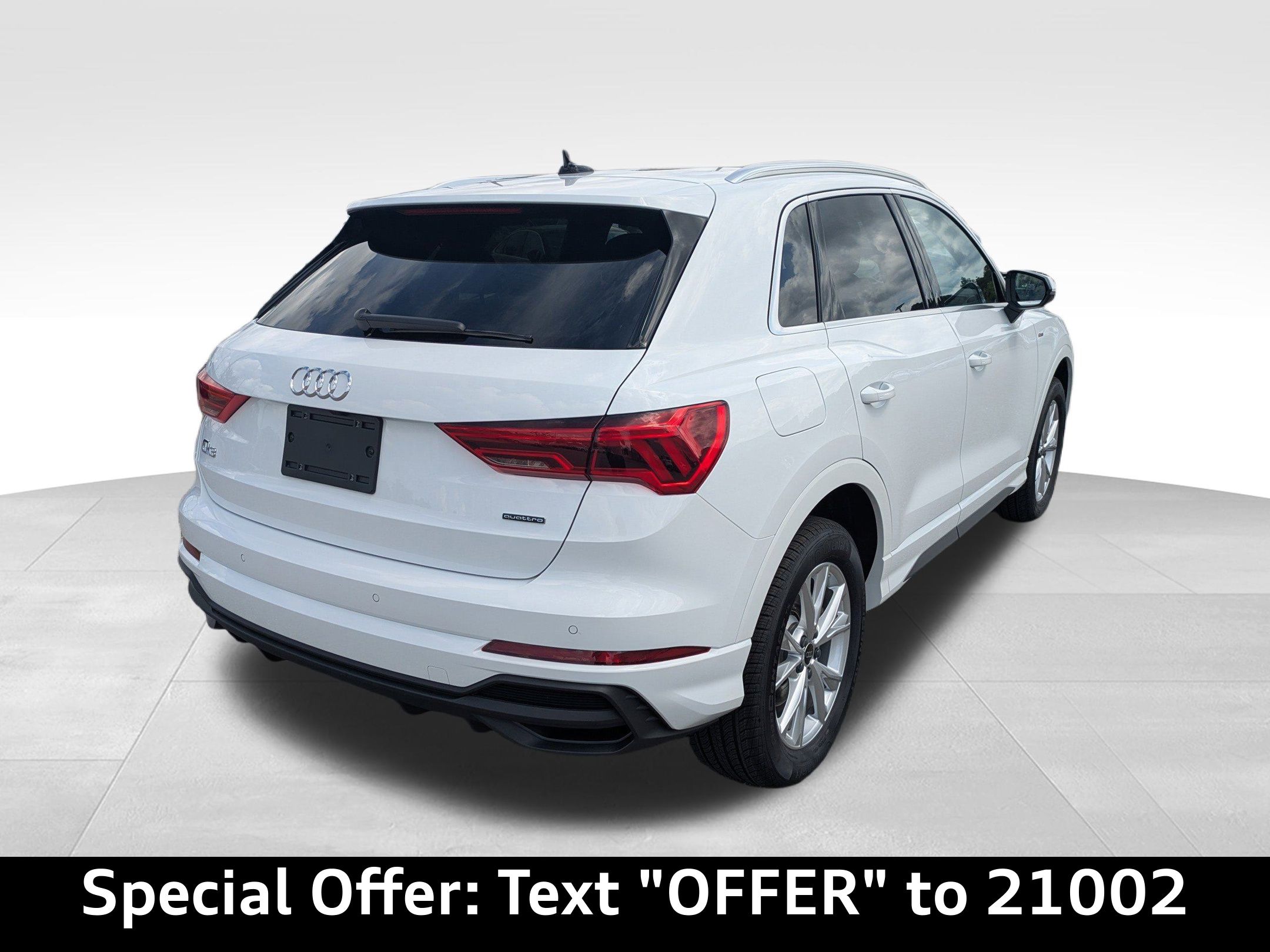 2025 Audi Q3 Premium S line 45 TFSI photo 3