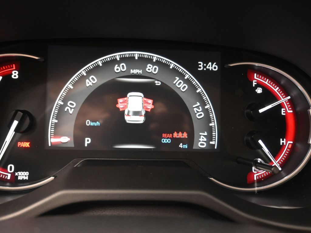 2025 Toyota RAV4 XLE - 9