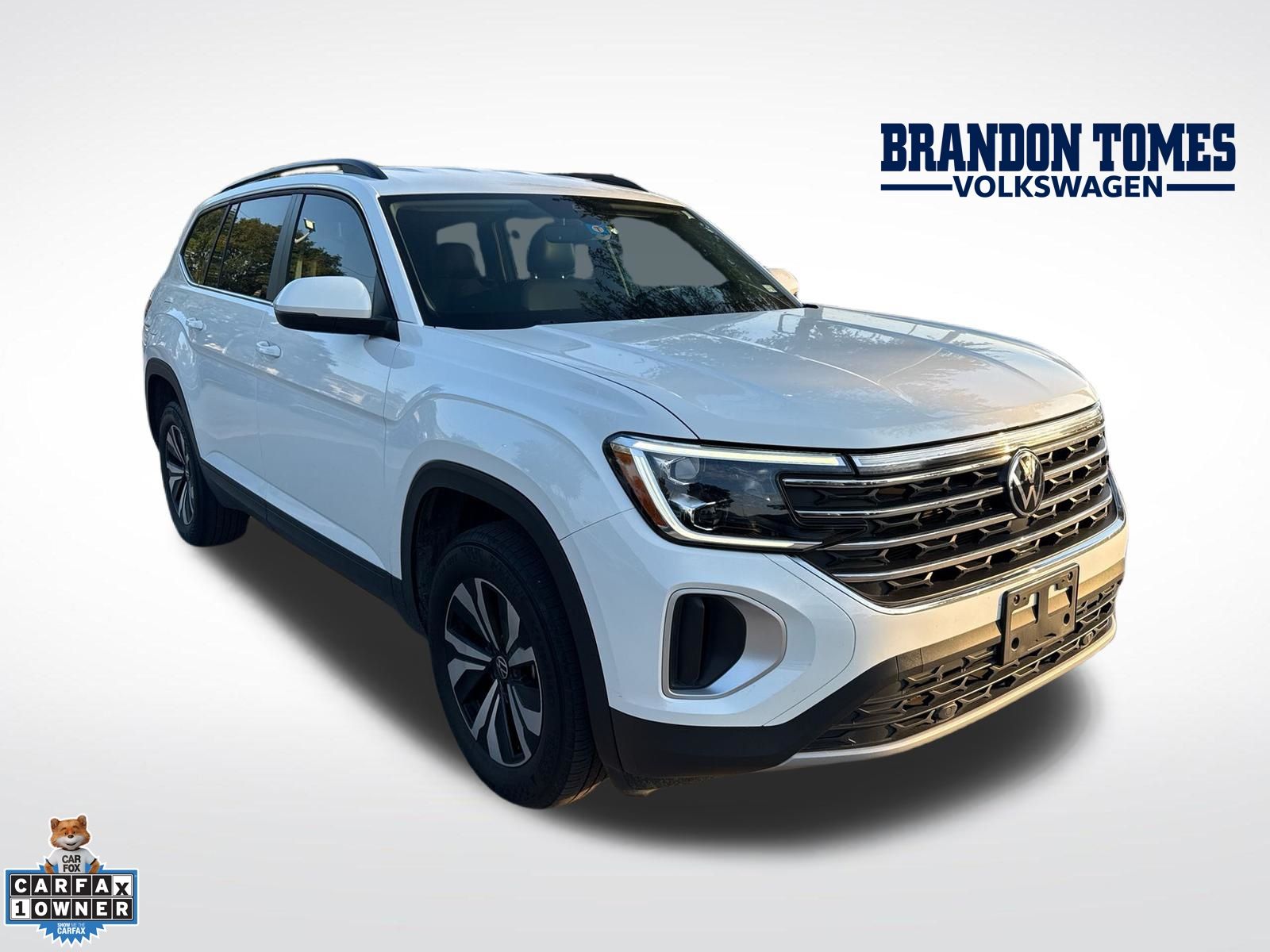 Pure White 2024 Volkswagen Atlas SUV / Crossover Front-Wheel Drive 8-Speed Automatic