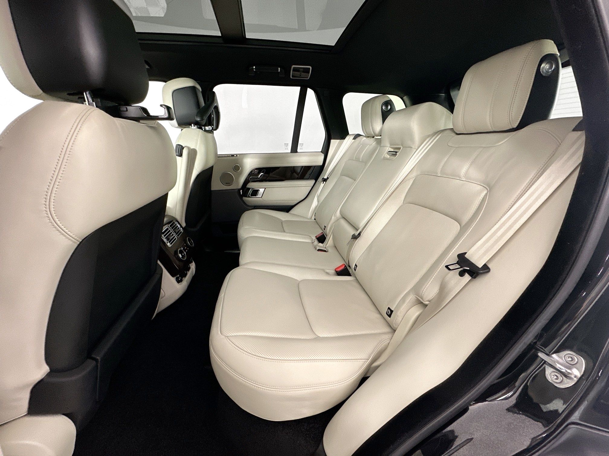 used 2019 Land Rover Range Rover car, priced at $49,995