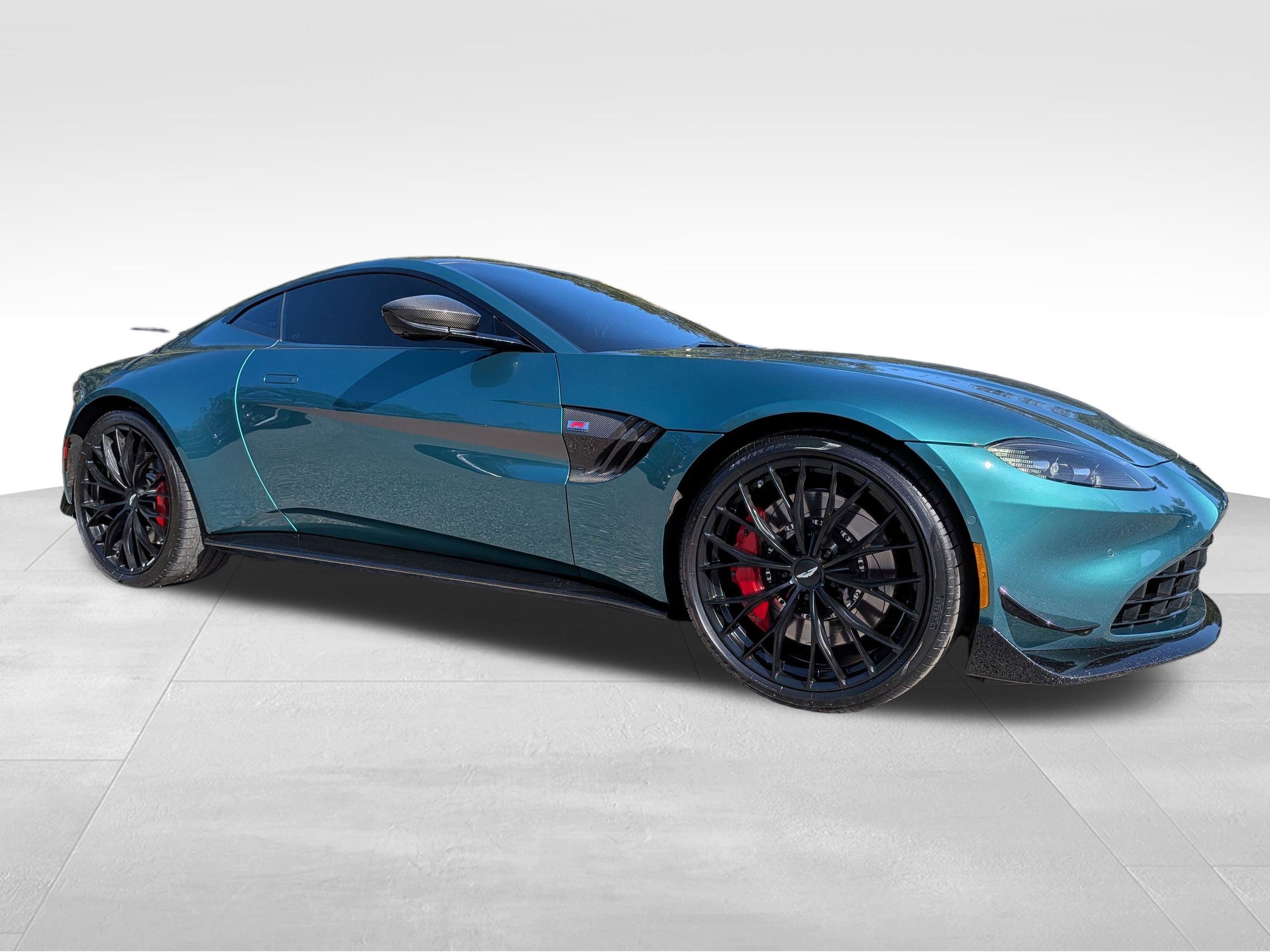 2022 Aston Martin Vantage