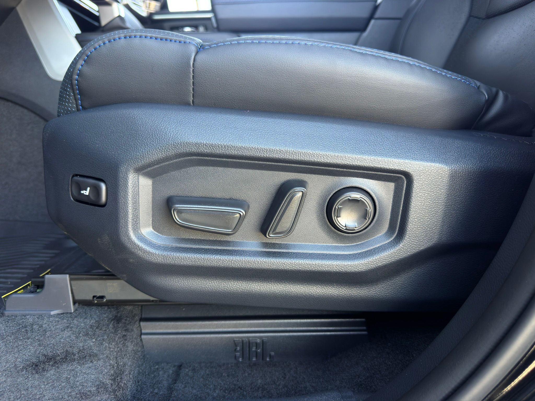 2026 Toyota Tundra Platinum - 9