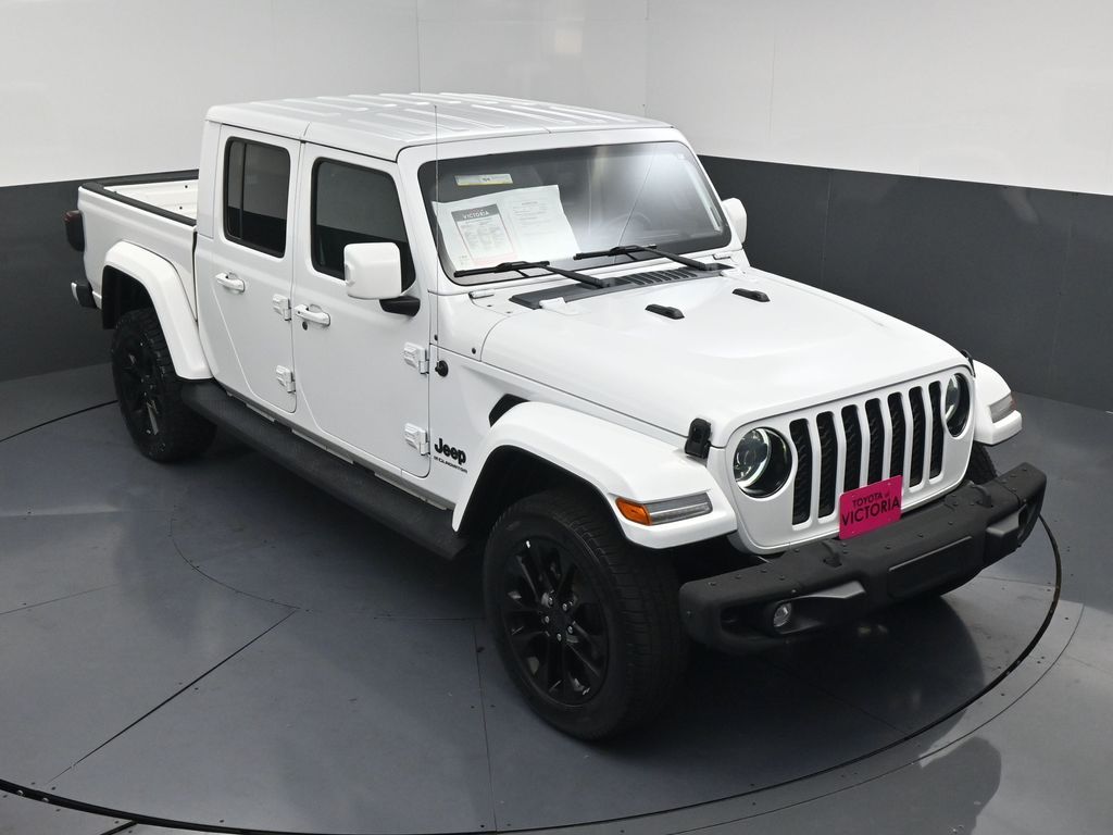 2023 Jeep Gladiator Overland White at Victoria Chrysler Dodge Jeep Ram