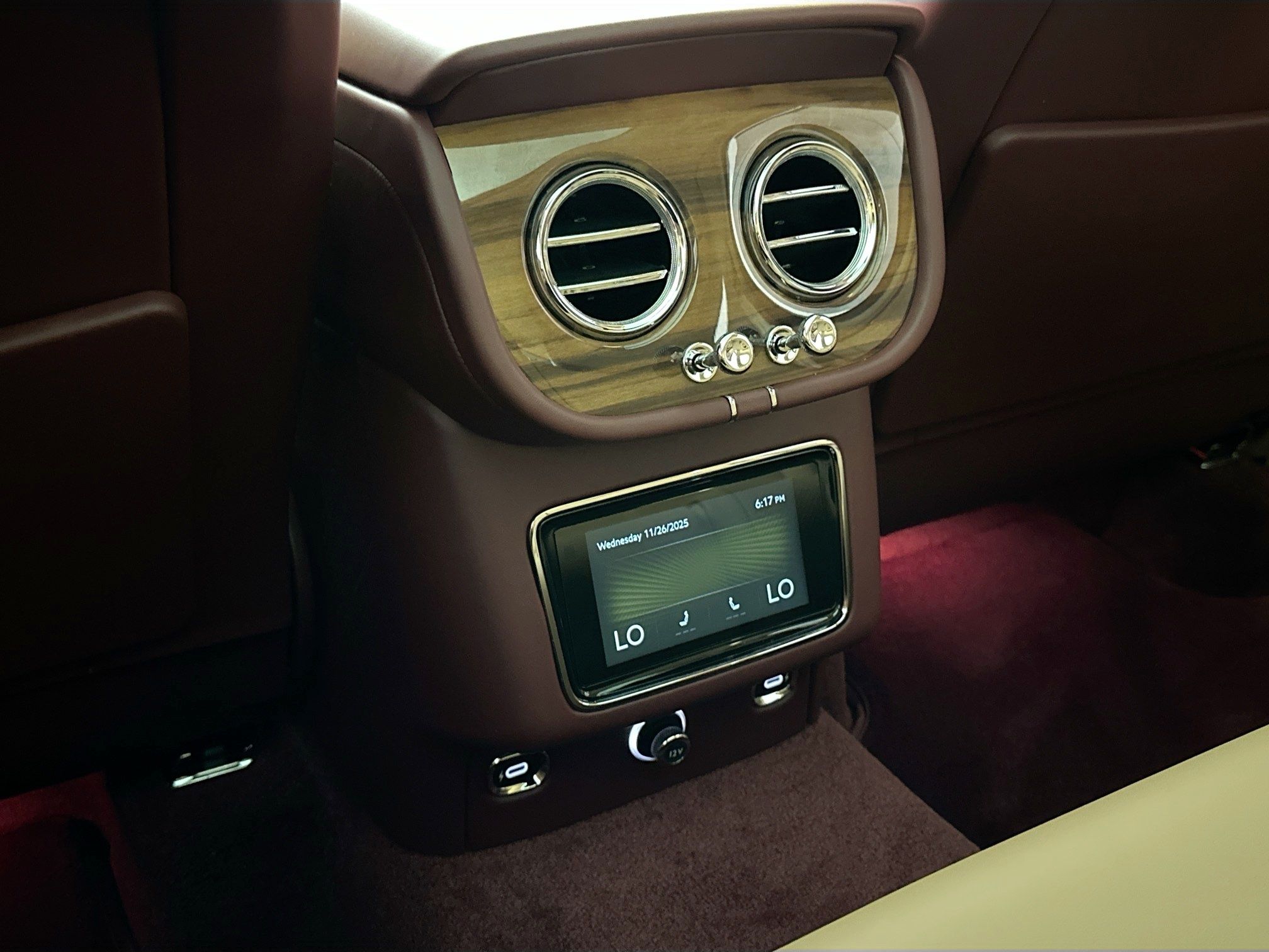 new 2025 Bentley Bentayga car