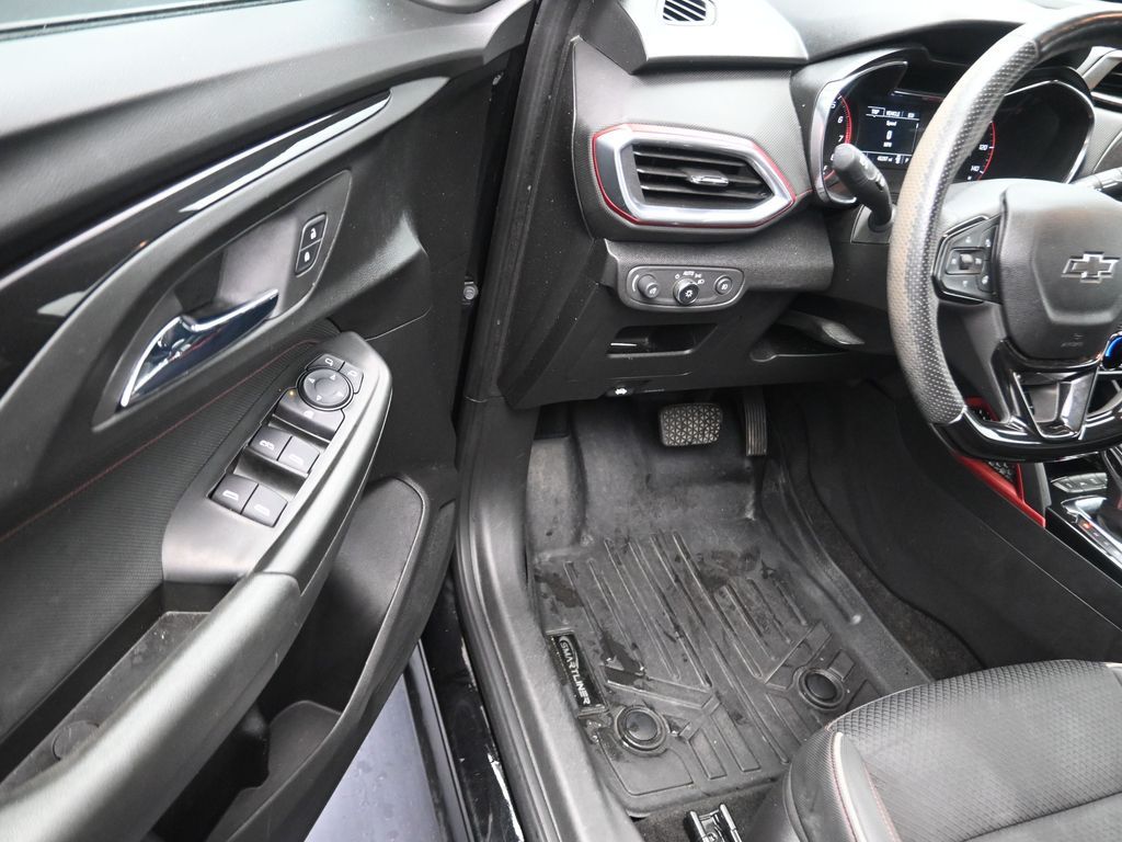2022 Chevrolet TrailBlazer RS Black at DeMontrond Ford