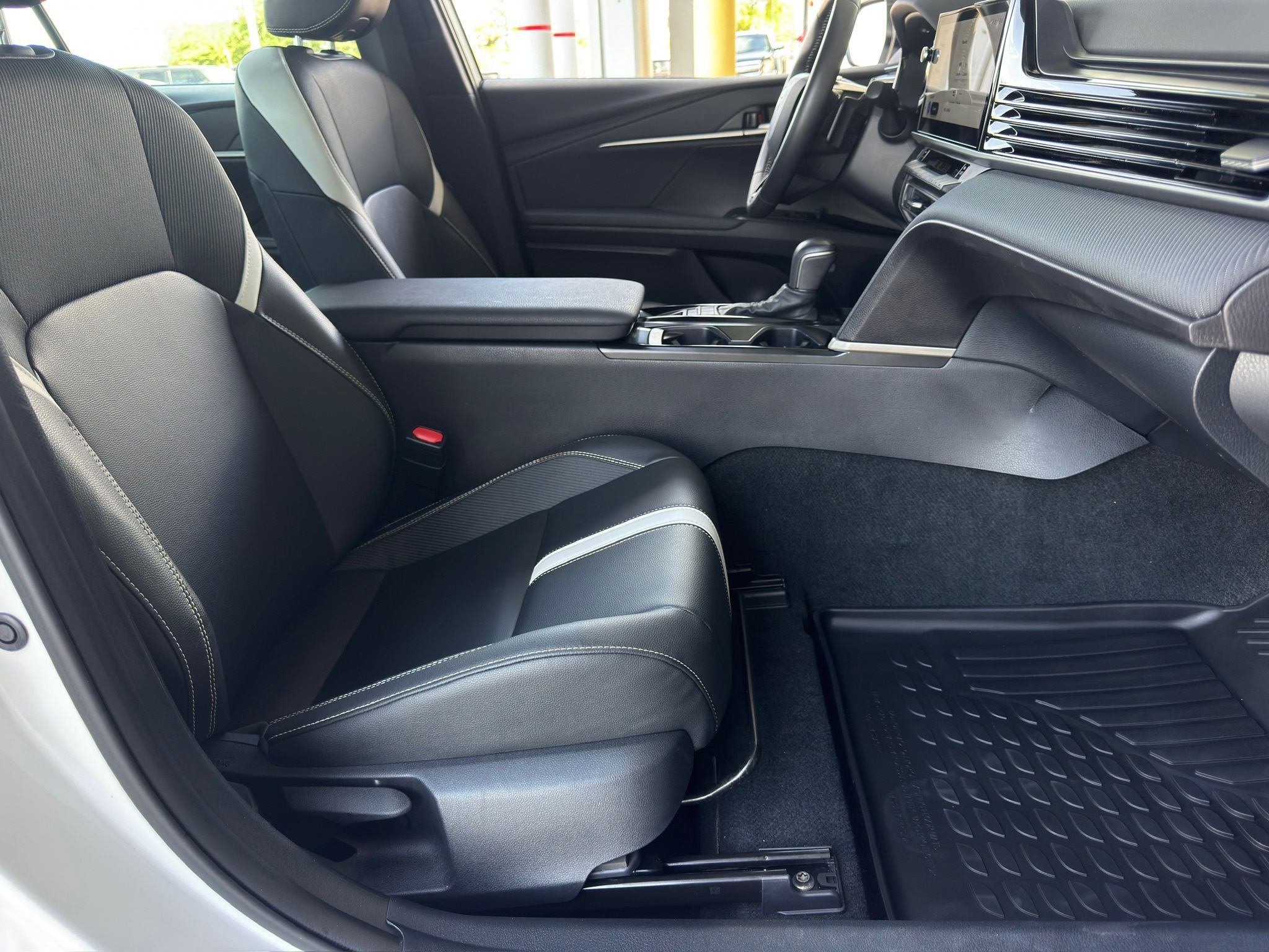 2025 Toyota Camry SE White at Big Star Buick GMC