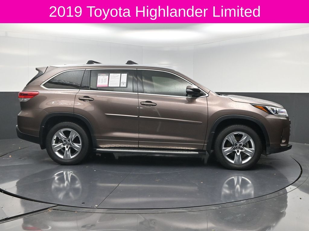 2019 Toyota Highlander Limited Brown at Classic Elite Chevrolet Sugar Land