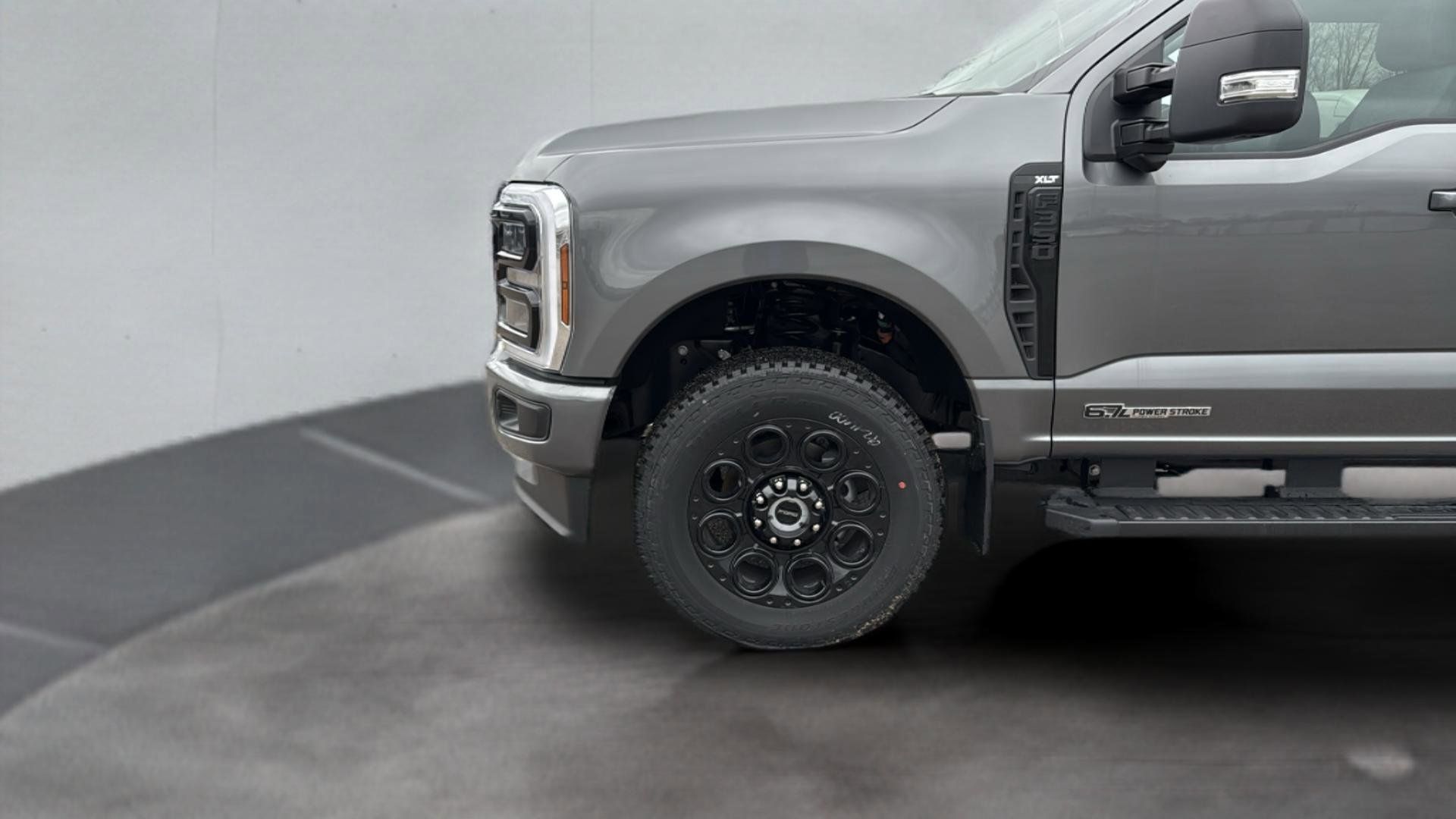 2026 Ford F-350 Super Duty XLT - Photo 24