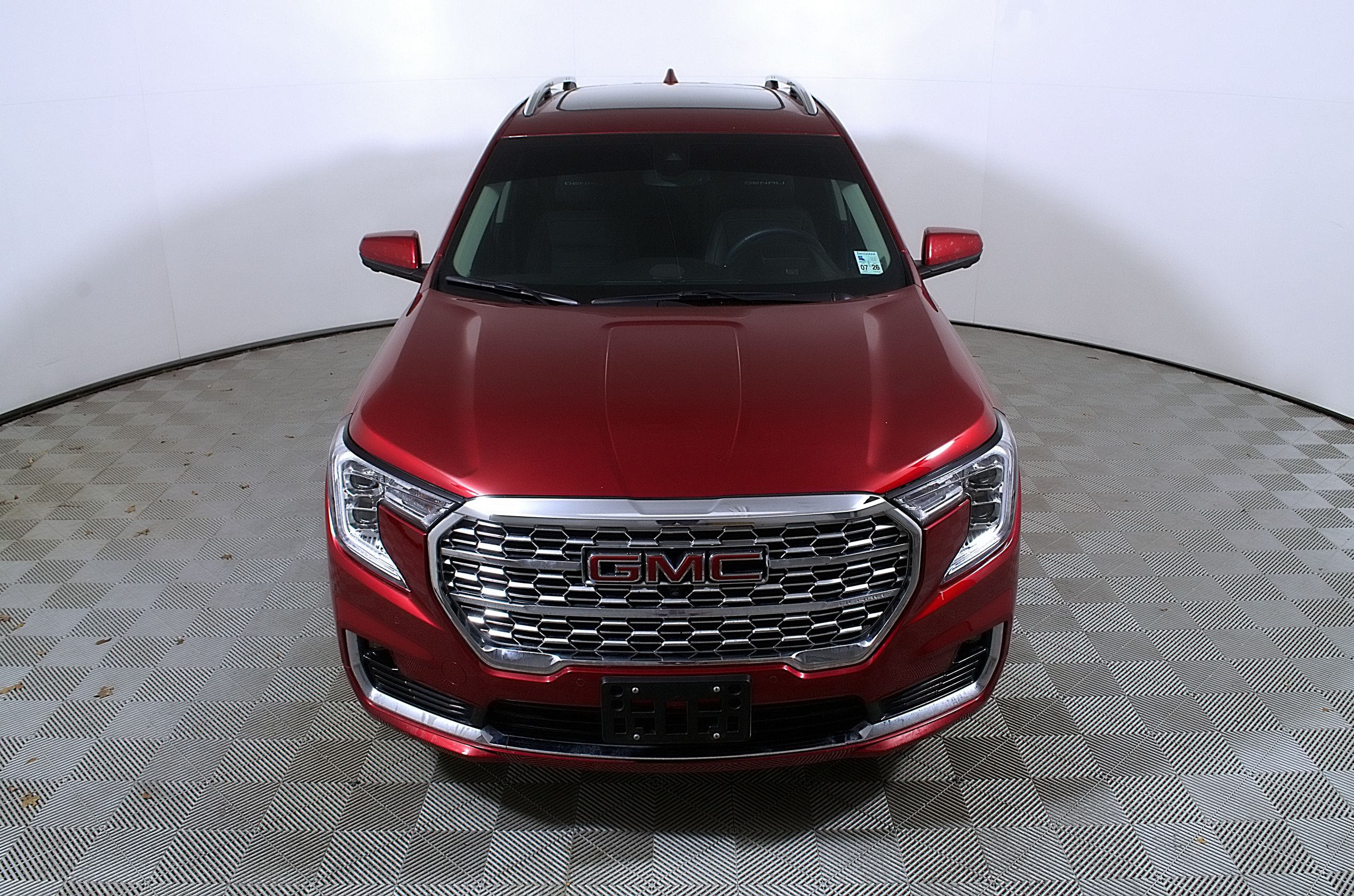 View vehicle photo 4