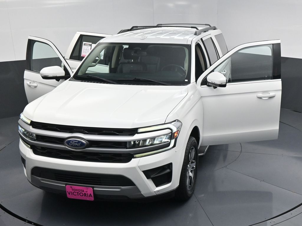 2022 Ford Expedition Max XLT White at River Oaks CDJR