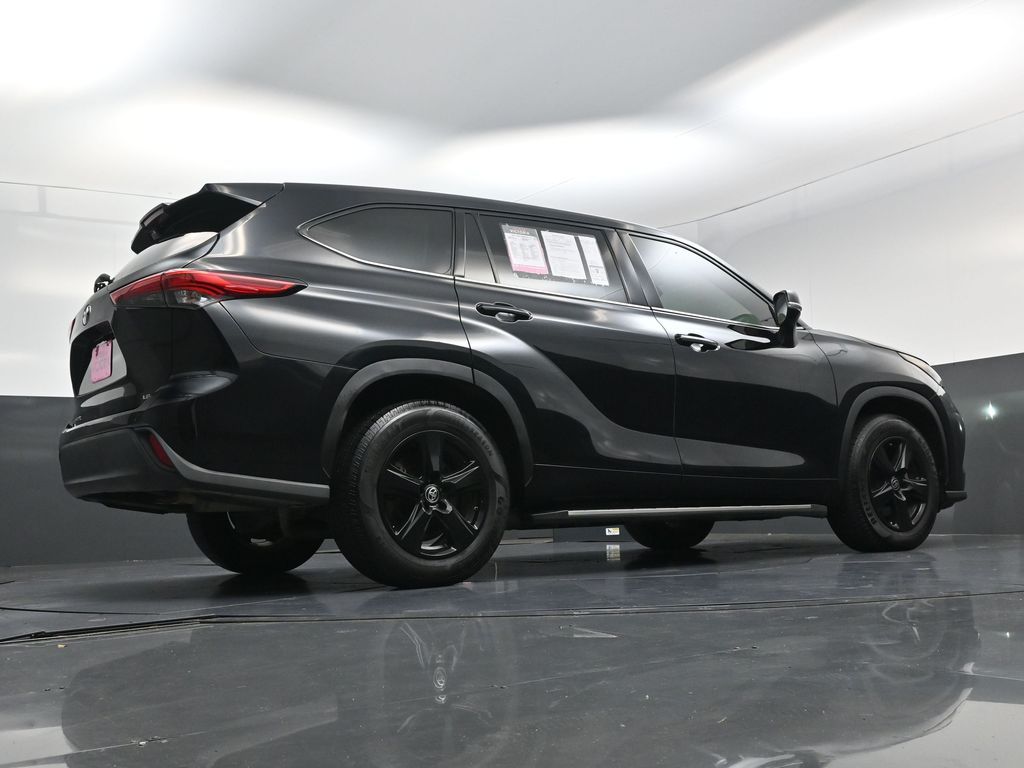 2022 Toyota Highlander LE Black at Victoria Chrysler Dodge Jeep Ram