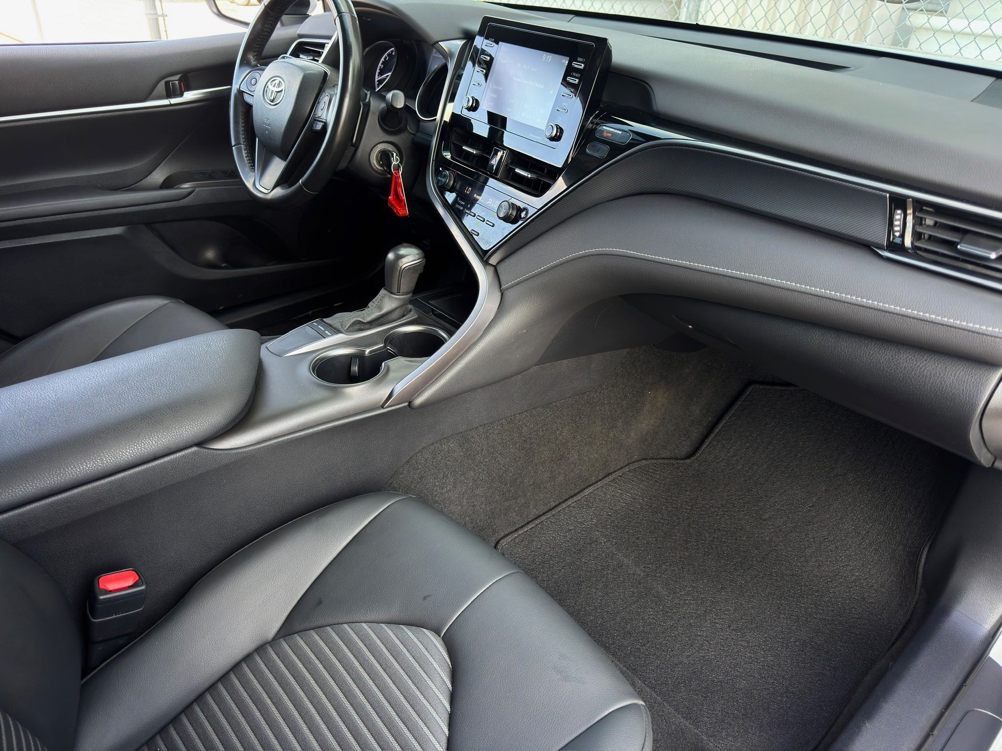 2023 Toyota Camry SE White at Supreme Chevrolet of Gonzales